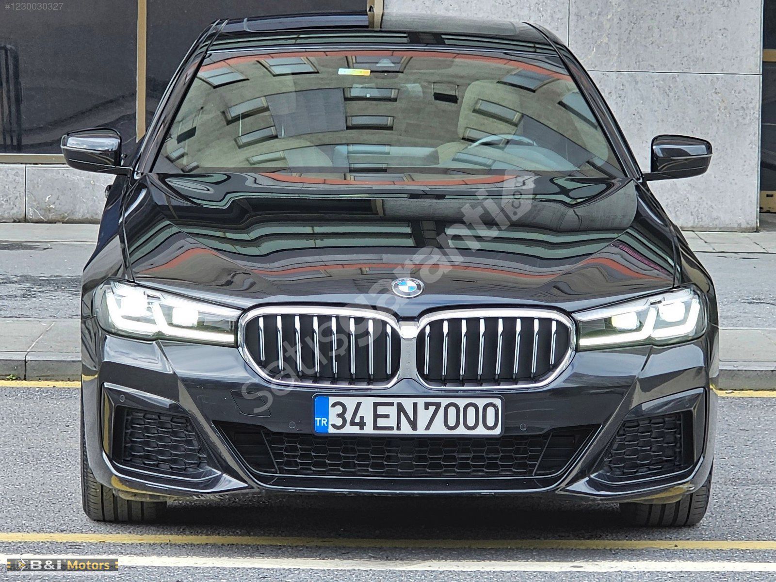 Bİ MOTORS TAN 2020 MODEL BMW 5.20 SPECİAL EDİTİON M SPORT 77000