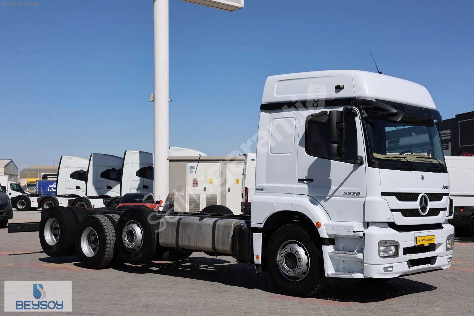 BÜYÜKSOYLU BEYSOY'DAN 2016AXOR3229 KIRKAYAK YATAKLI ŞASE KAMYON