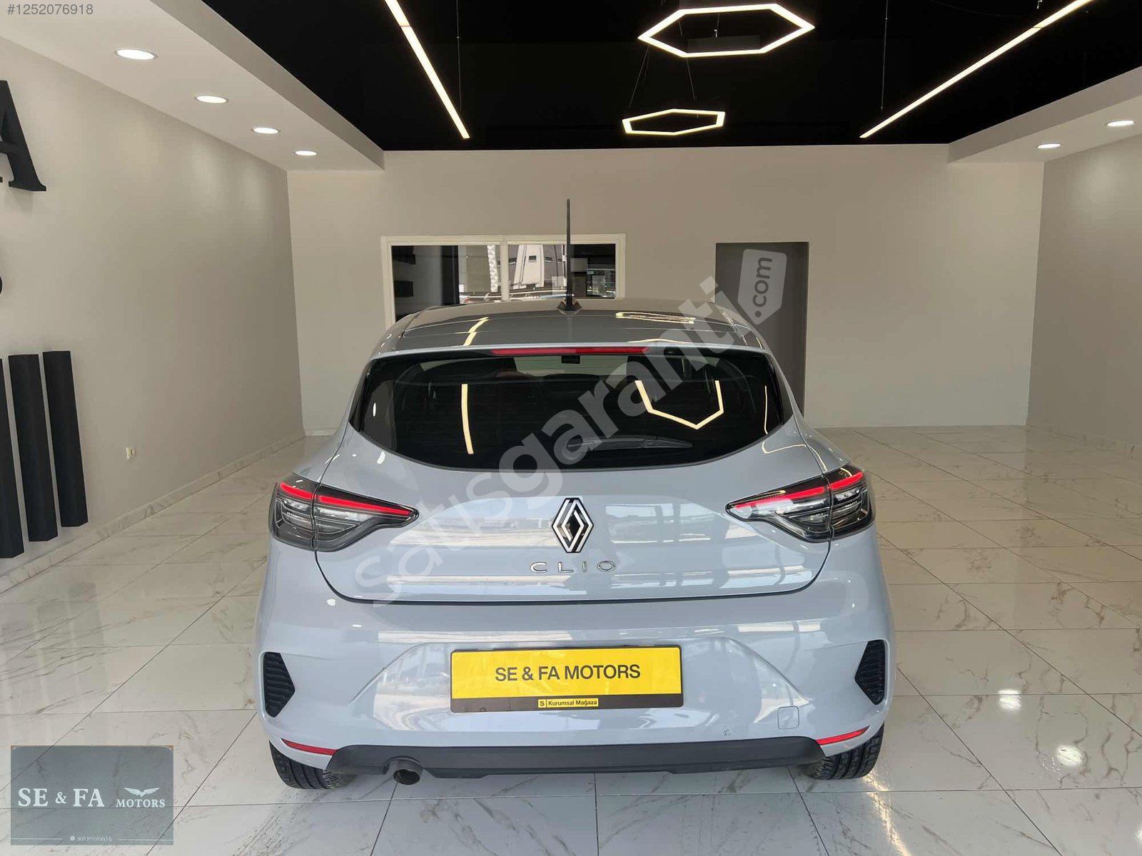 SE&FA MOTORS 2024 ÇIKIŞLI CLİO 1.0 TCE HATASIZ OTOMATİK 21500 km