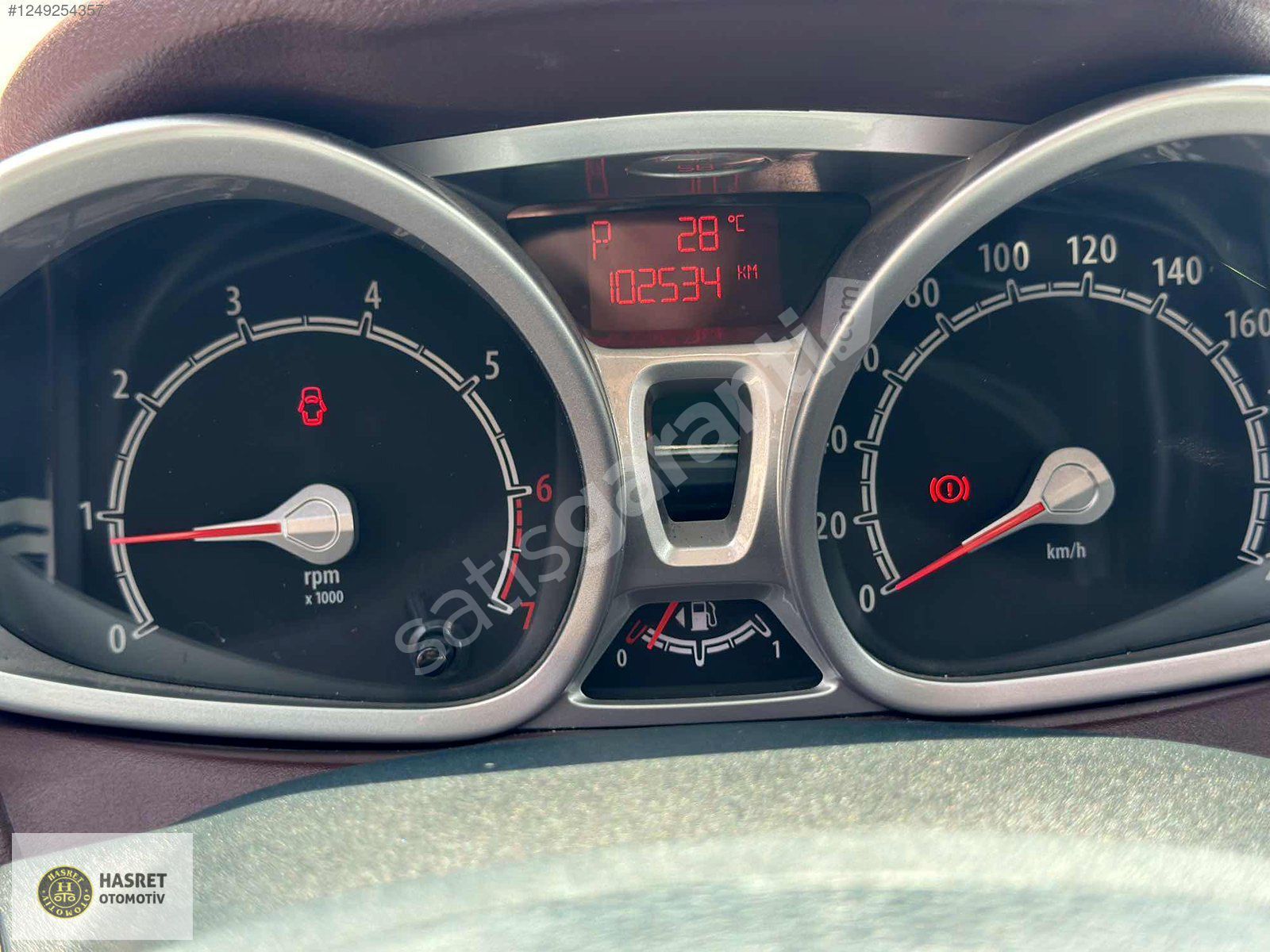 2012 MODEL+FİESTA+OTOMATİK VİTES+HATASIZ+100 BİN KM 1.4 BENZİN