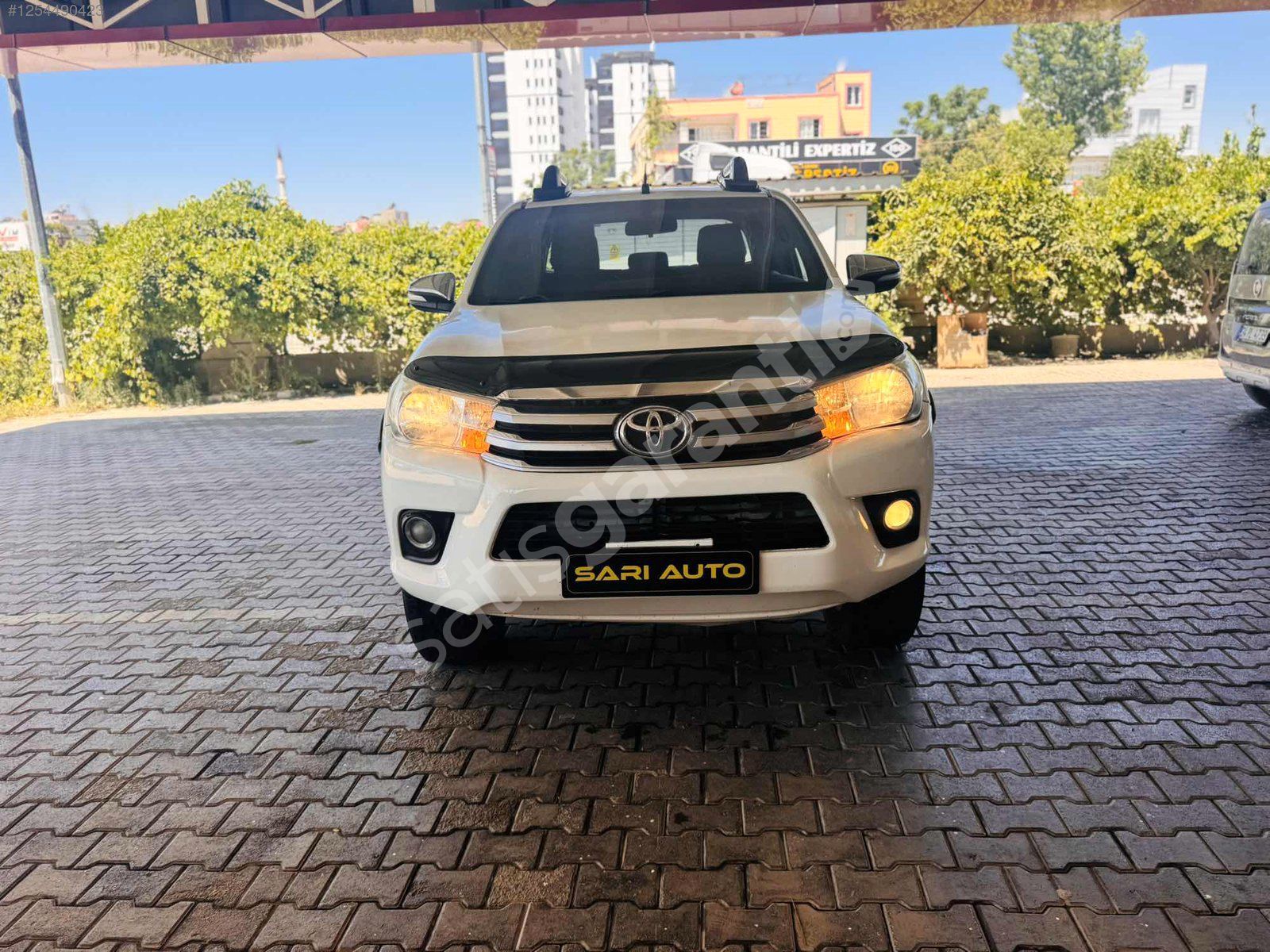 SARI AUTODAN HATASIZ Hi-Lux