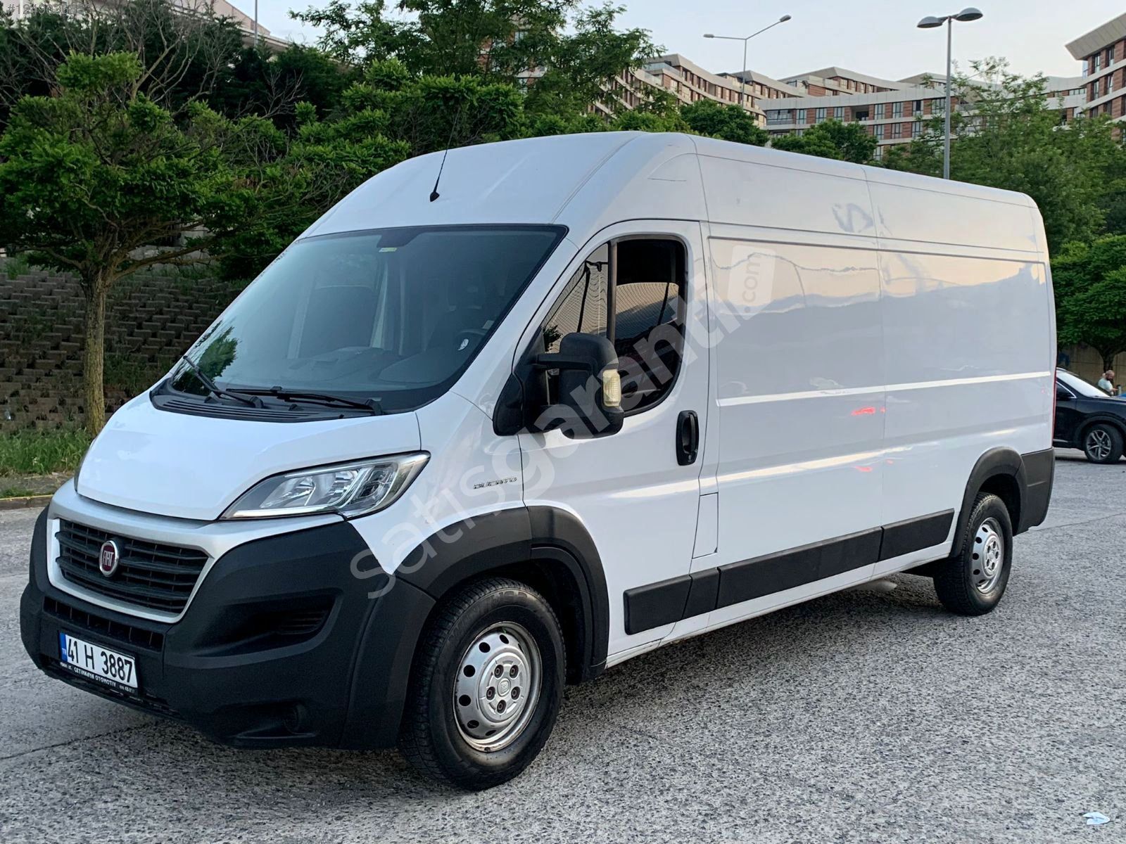 SAHİBİNDEN 2.3 MOTOR 130 BG 13 M KÜP FUL BAKIMLI ORJİNAL 267 KM