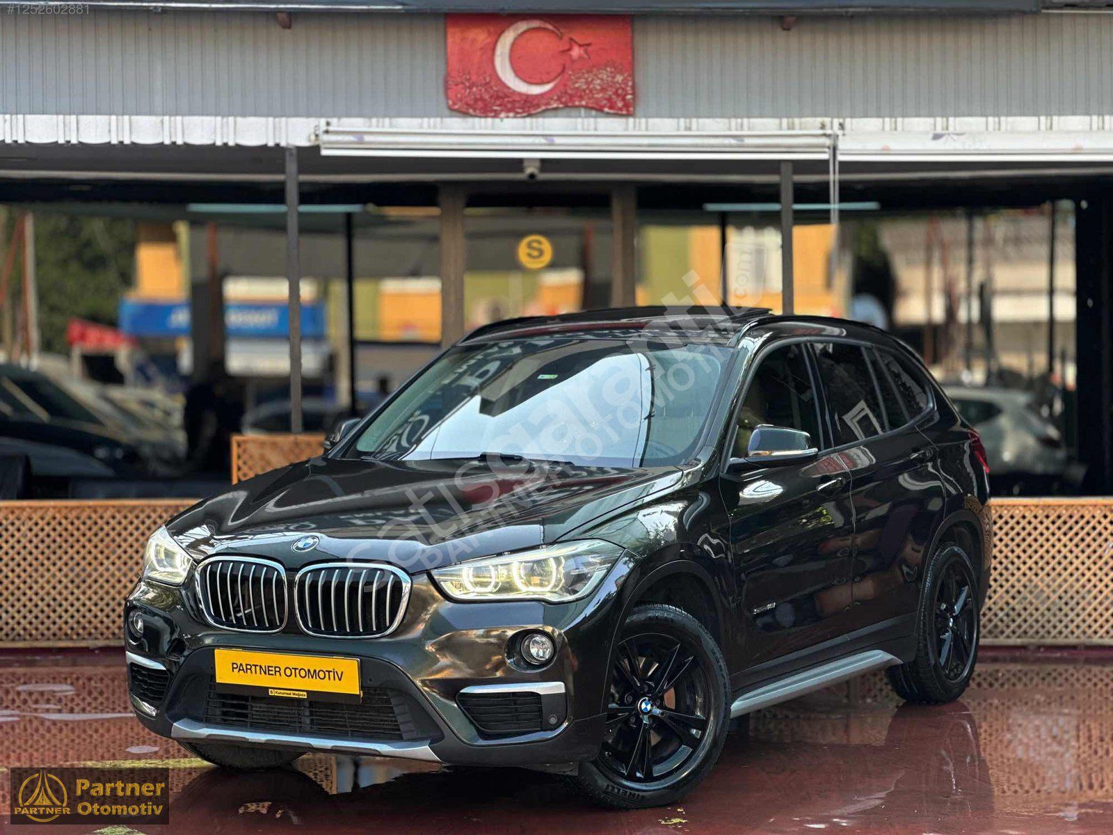 BMW X1 özel renk