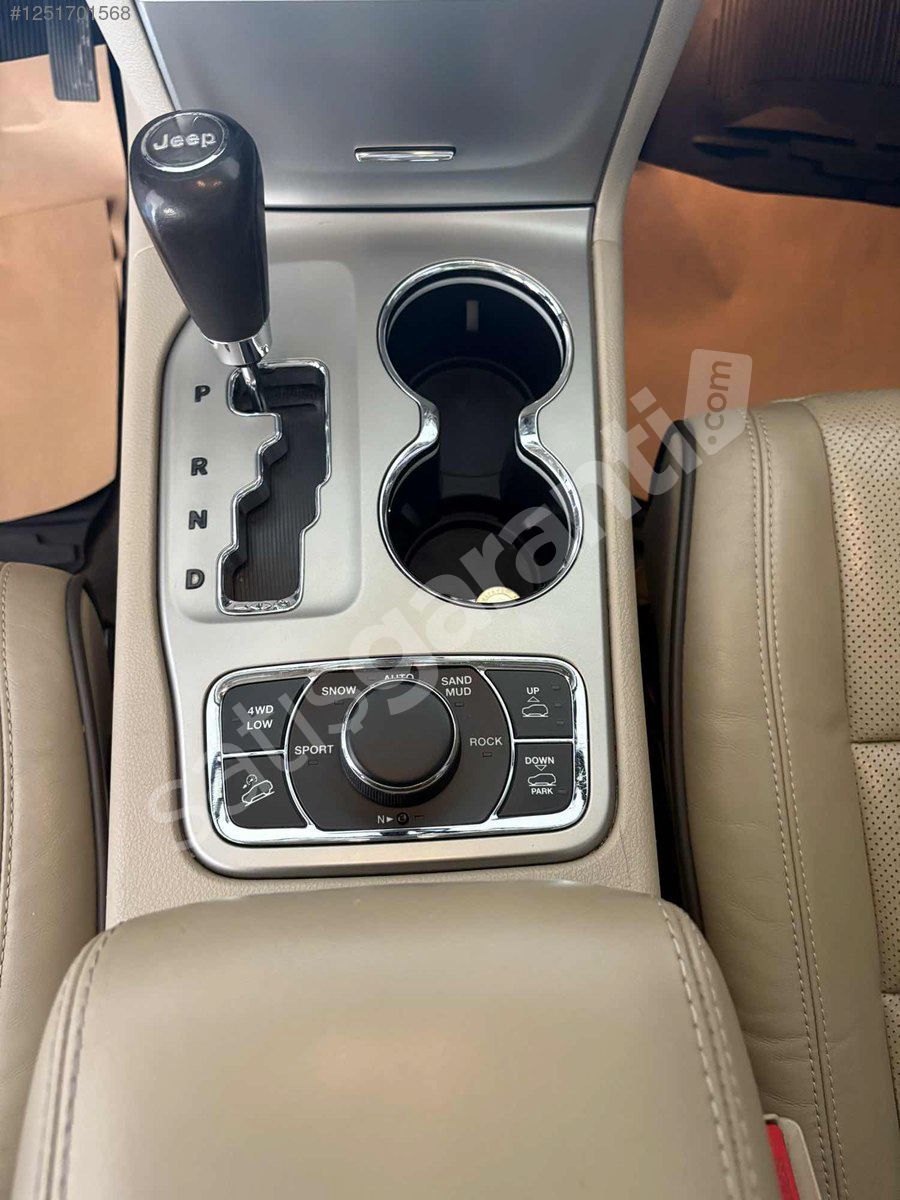 Grand Cherokee 2011