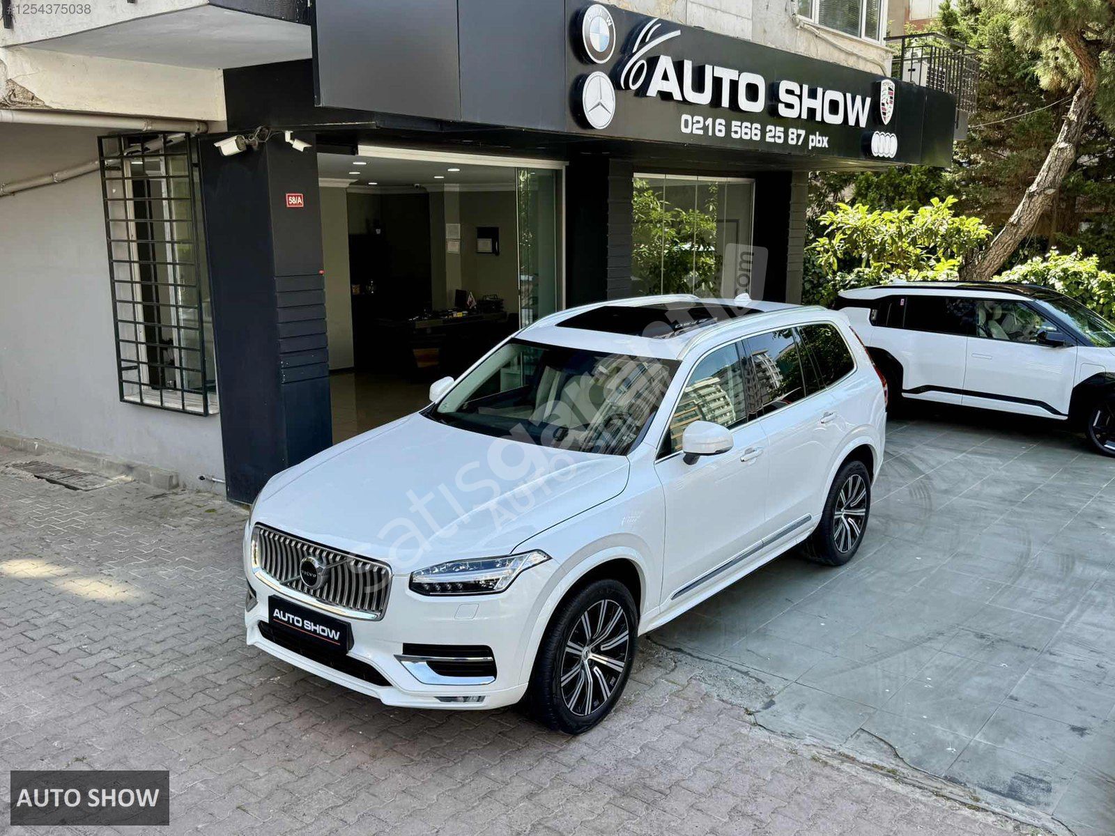 AUTO SHOW_VOLVO XC 90 B5 DİZEL HYBRİD 7 KOLTUK SEDEF BEYAZ HATSZ