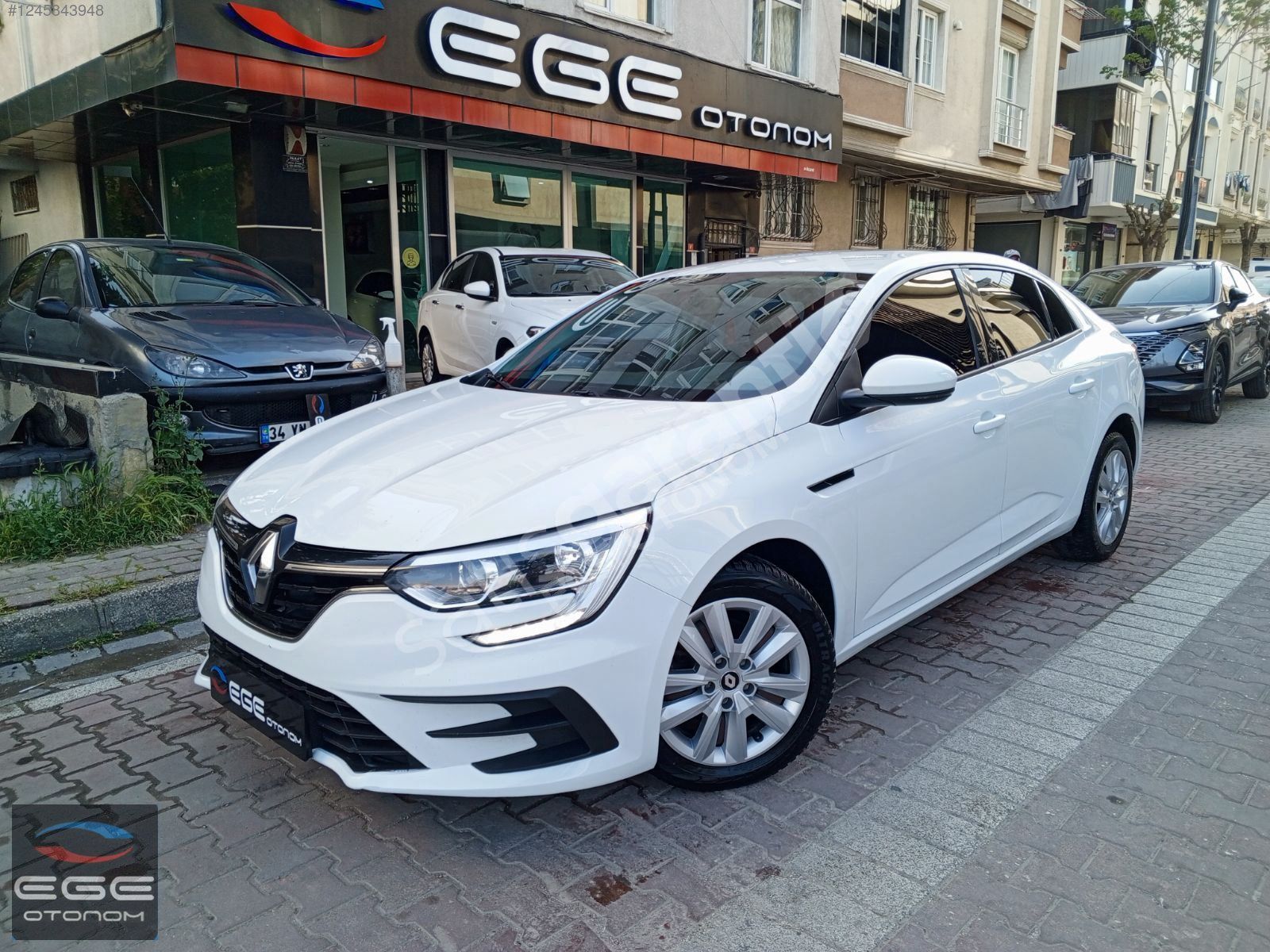 BOYASIZ ARAYANLARA EGE OTONOM'dan 2021 MEGANE 1.3TCe OTOMATİK