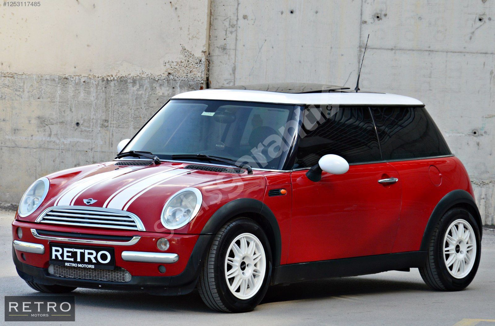 RETRO MOTORS MINI ONE OTOMATİK CAM TAVAN KIRMIZI-BEYAZ