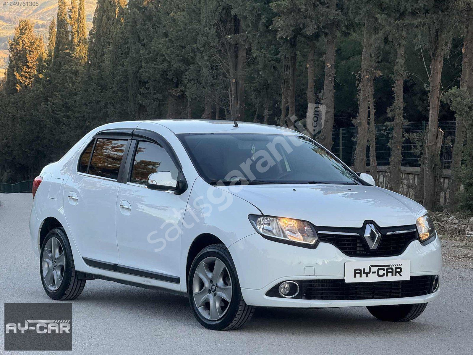 AY-CAR'dan DEĞİŞENSİZ 104.000km'de SYMBOL 1.5 DCİ