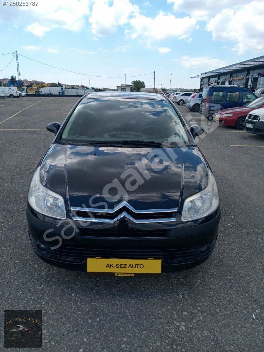 AK-SEZ AUTO dan Citroën C4