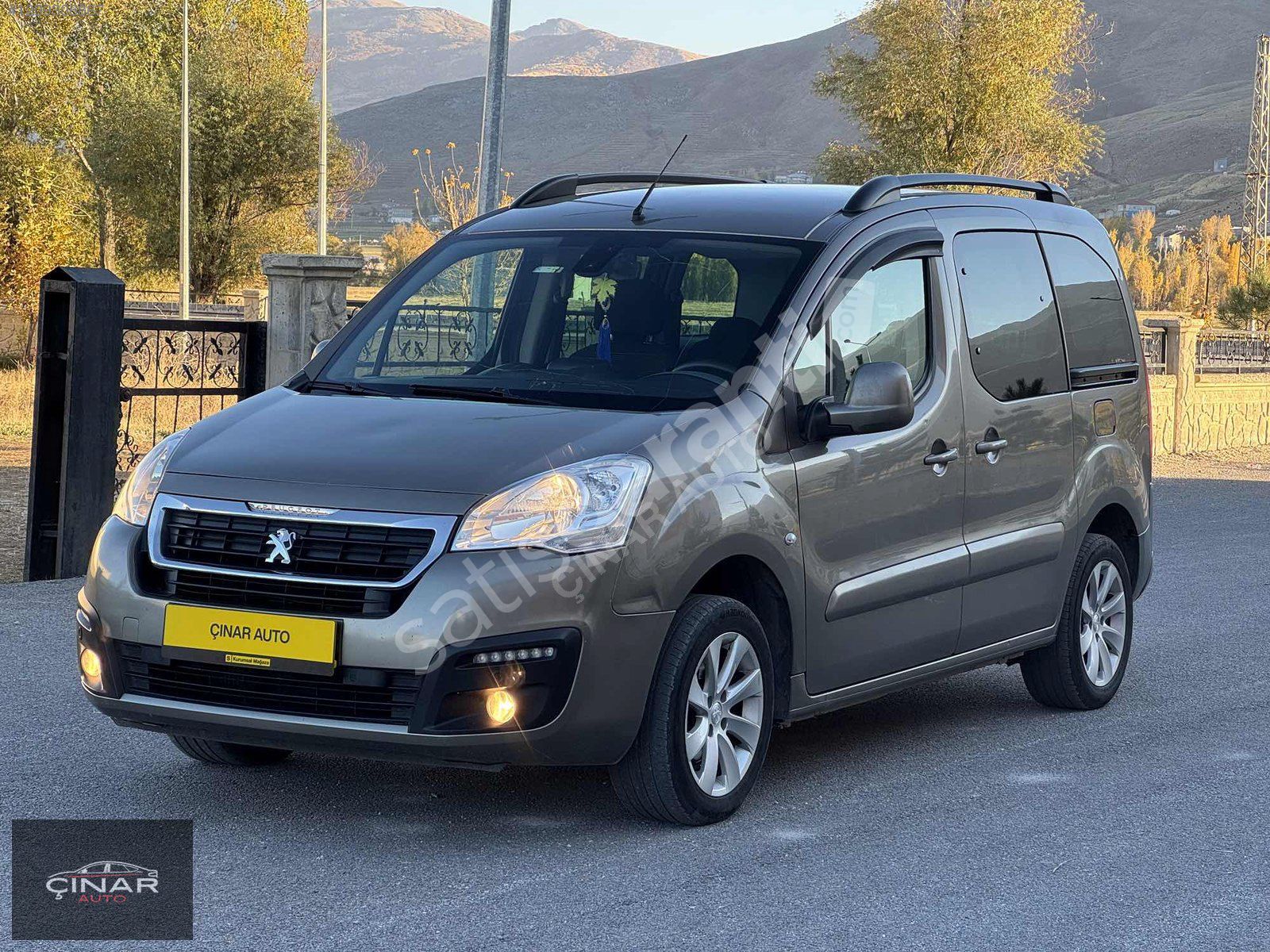 HATASIZ BOYASIZ TRAMERSİZ 2018 MODEL PARTNER 1.6 BLUE HDİ ALURE