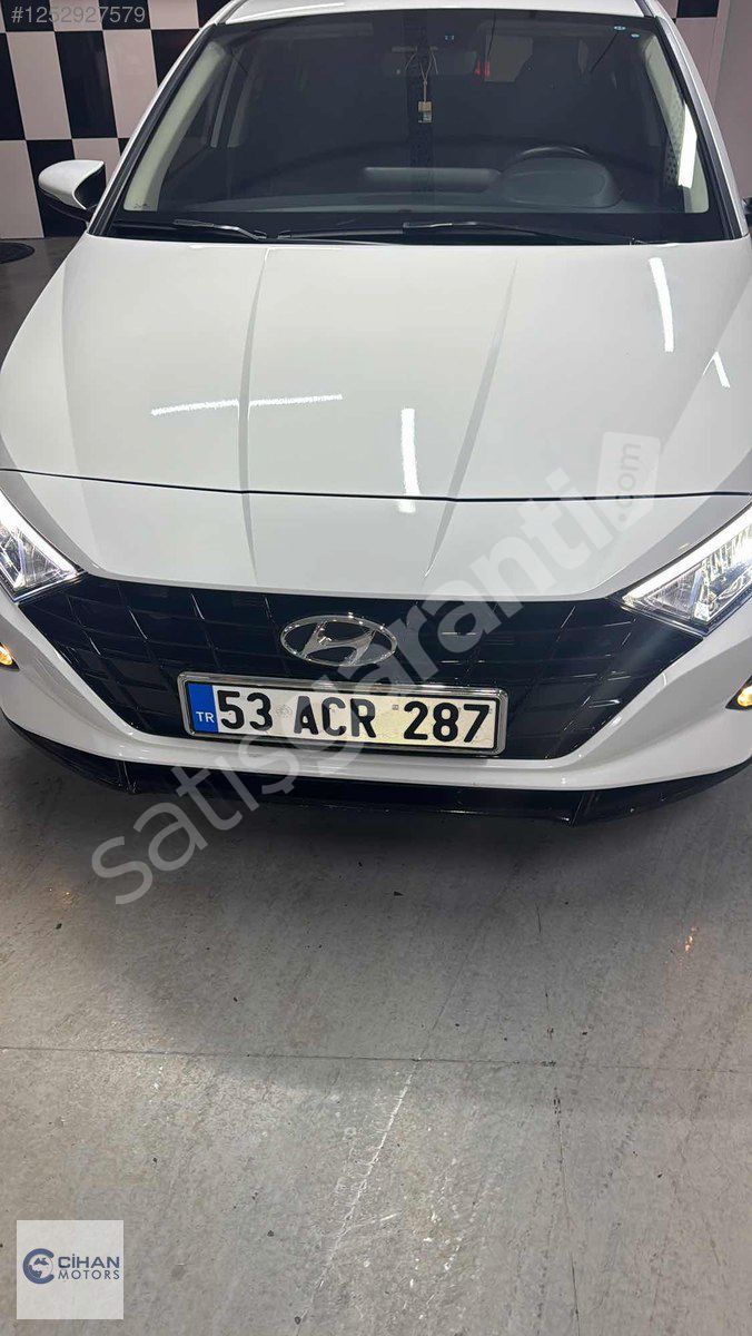 CİHAN MOTORS HYUNDAİ 2023 İ20 1.4 MPI OTOMATİK 25.000 KM SANRUFF