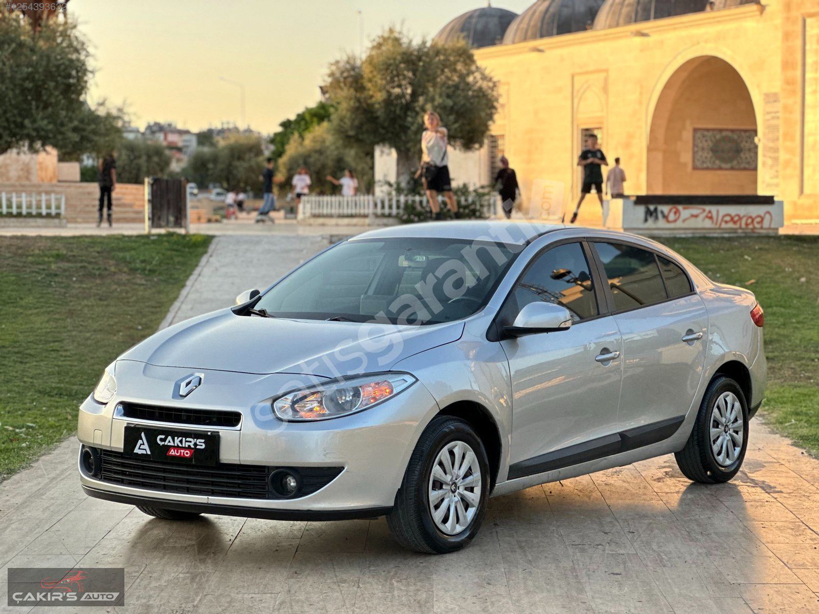 * 2012 MODEL FLUENCE AĞIR BAKIMLARI YENİ GERİ GÖRÜŞ EKRAN *