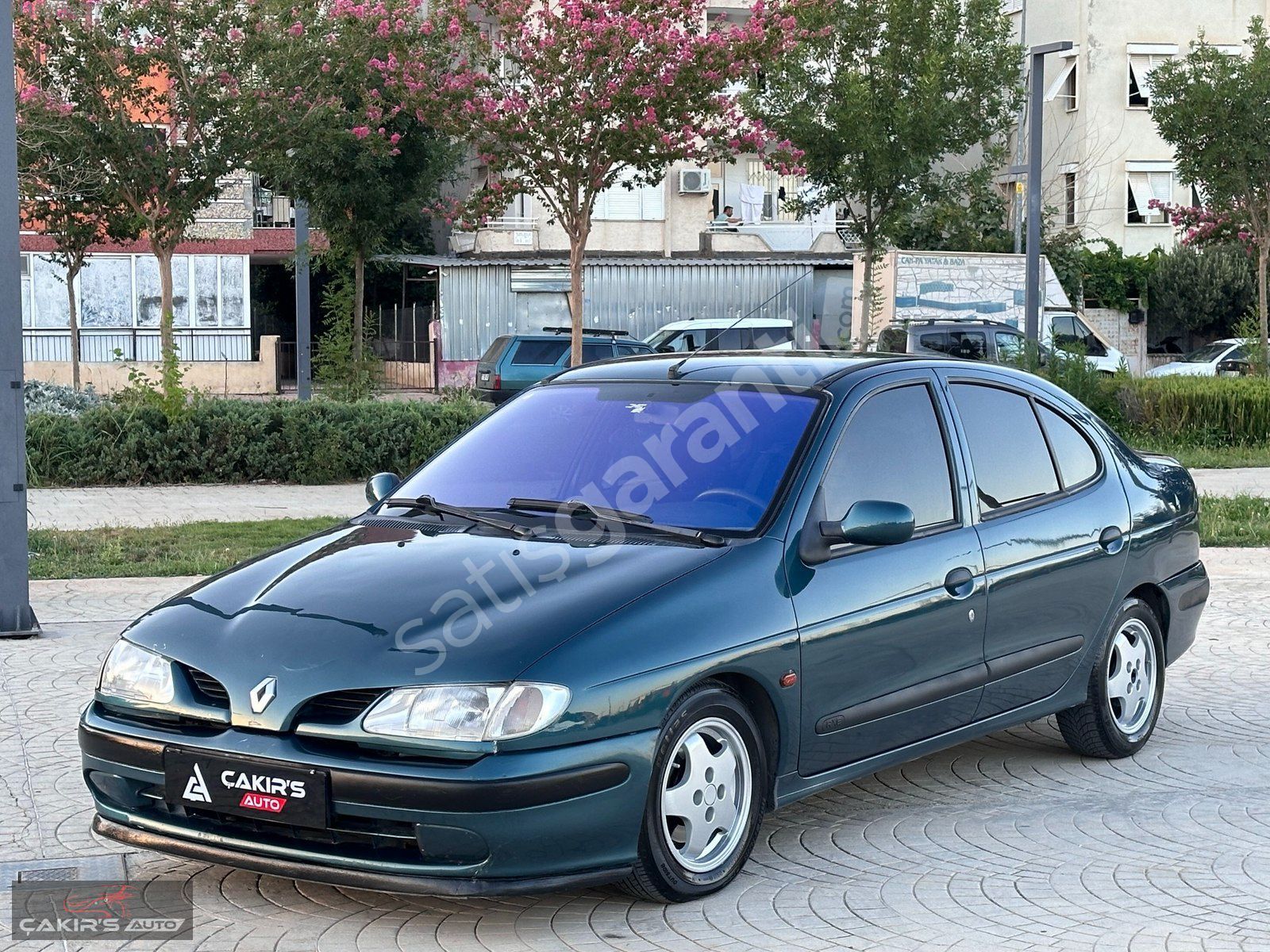 * 99 MODEL KLİMALI RENAULT MEGANE 12 AY TAKSİT İMKANI *