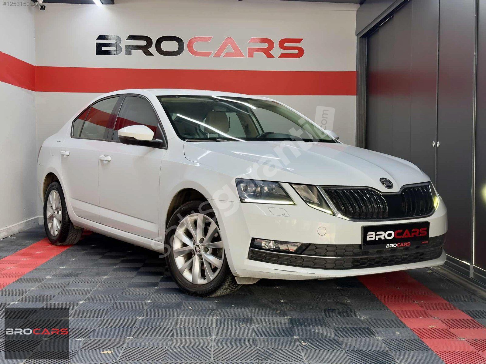 *BROCARS* 2019 OCTAVİA STYLE 1.6 DİZEL OTOMATİK BAKIMLI HATASIZ