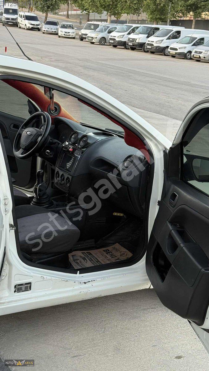 MASRAFSIZ 2006 FORD FİESTA COMFORT