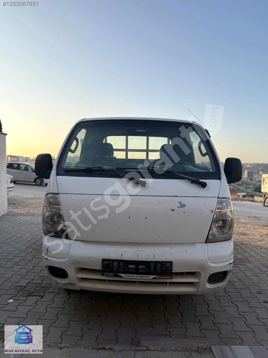 KİA BONGO PİYASANIN EN UCUZU MOTOR ŞANZUMAN TEMİZ. KK 12 TAKSİT