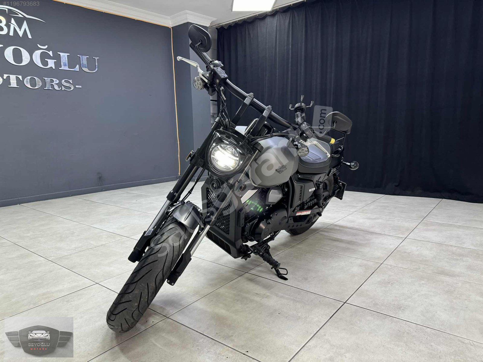 BEYOĞLU MOTORS SIFIRDAN FARKSIZ 2023 RKS K-LİGHT 250 GRİ/SİYAH