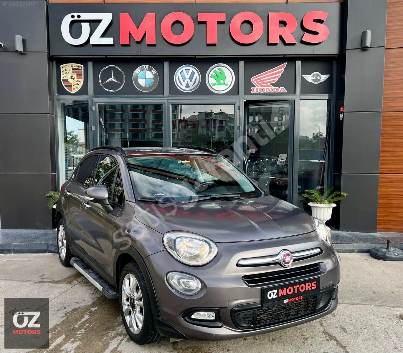 ÖZ MOTORS 2015 FİAT 500X 1.4T POPSTAR DEĞİŞENSİZ ANAHTARSIZ Ç.