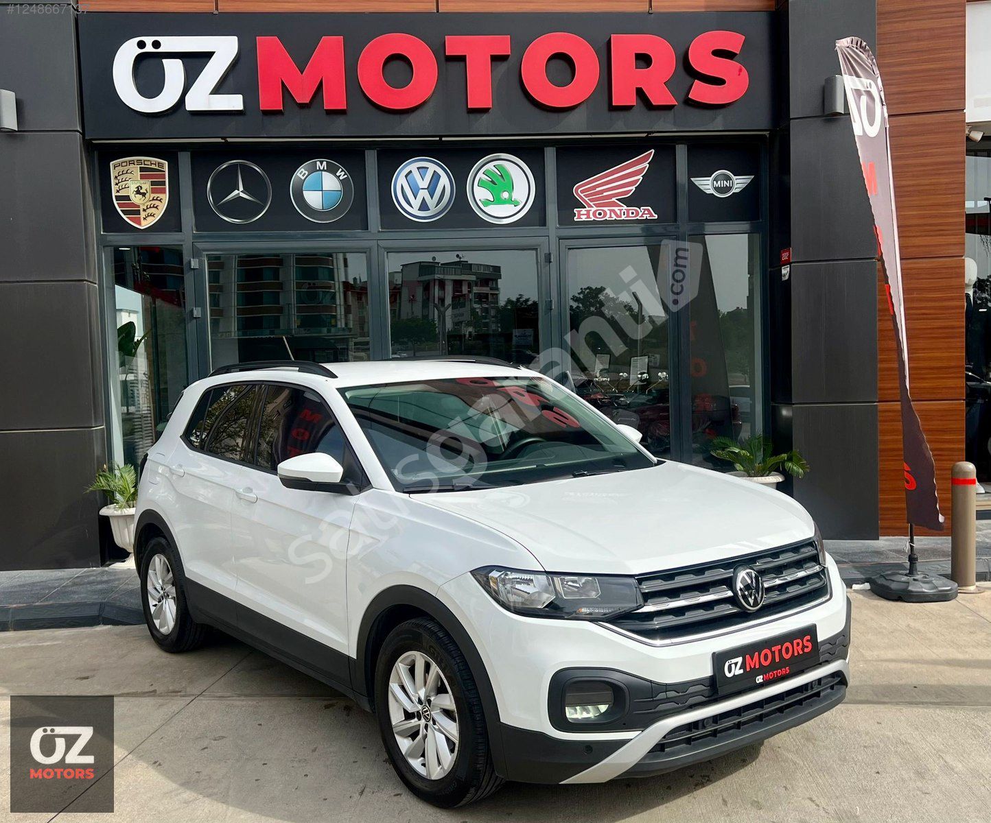 ÖZ MOTORS T-CROSS 1.0TSİ LİFE MANUEL 19.500km HATASIZ GARANTİLİ