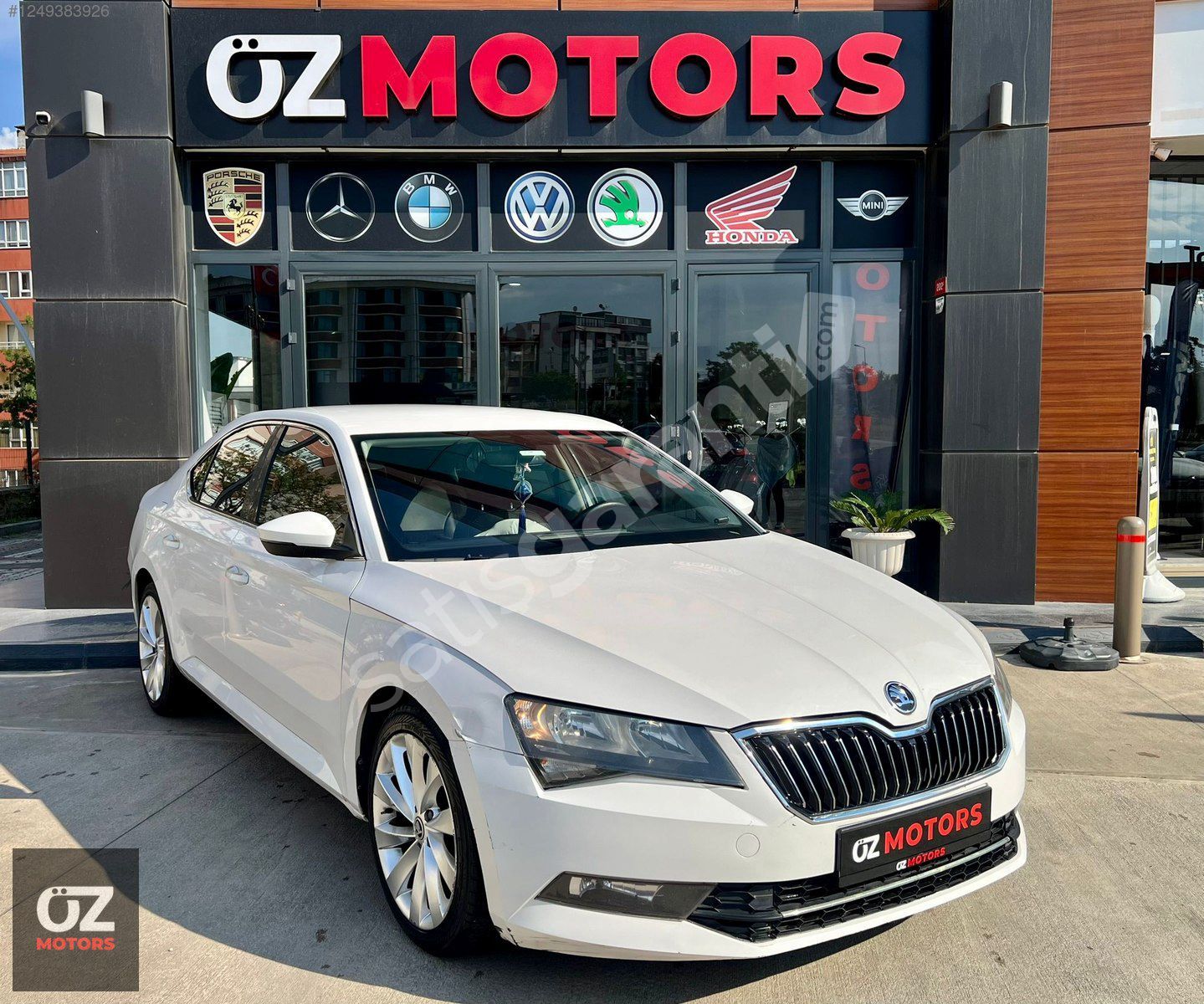 ÖZ MOTORS SKODA SUPERB 1.6 TDİ MANUEL BOYASIZ ACİL SON 2 GÜN