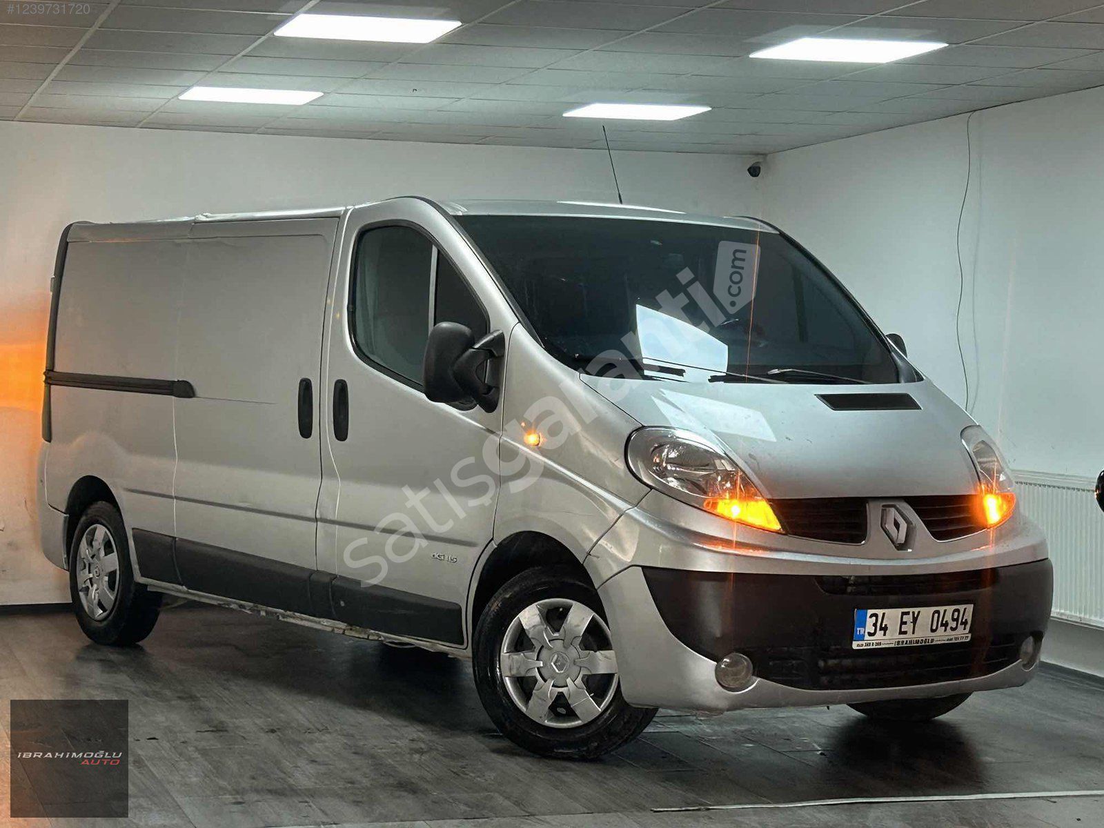 BAKIMLI 2012 RENAULT TRAFİC PANELVAN 2*0 DCİ 115 HP A*C