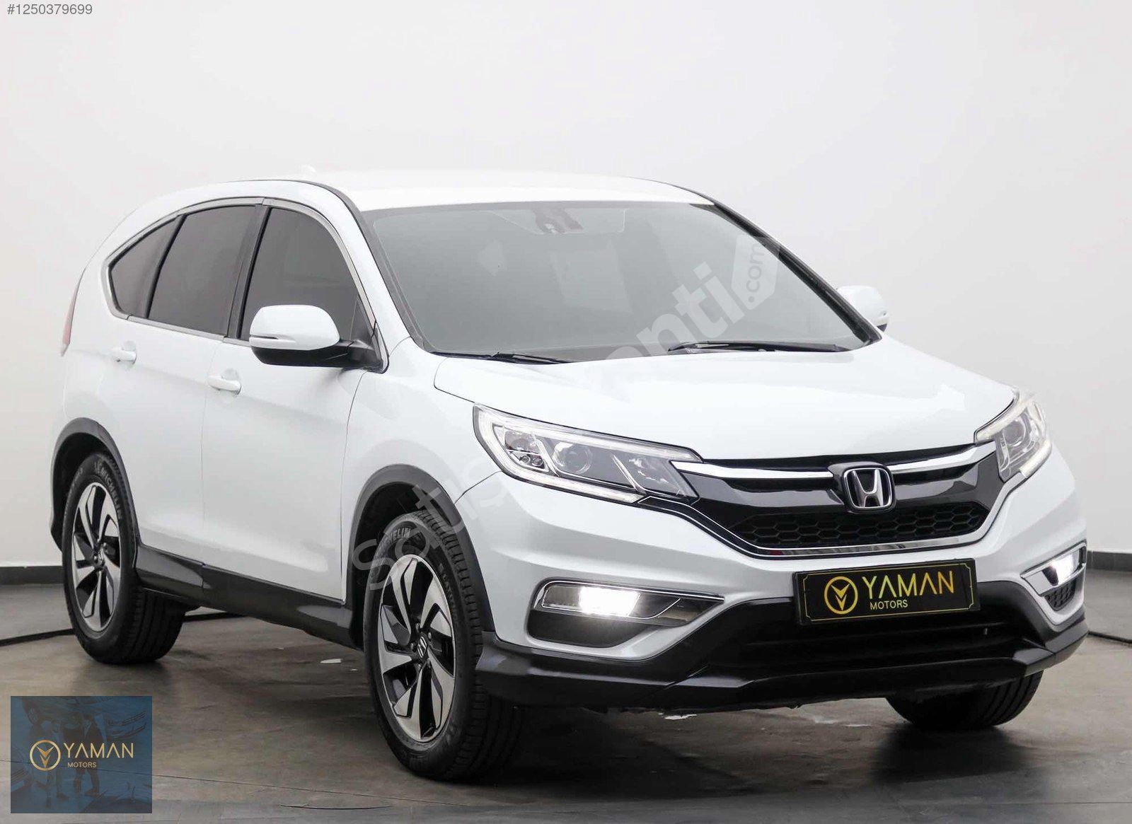 TEMİZ HONDA CRV DEĞİŞENSİZ MAKYAJLI GÖRÜNÜM