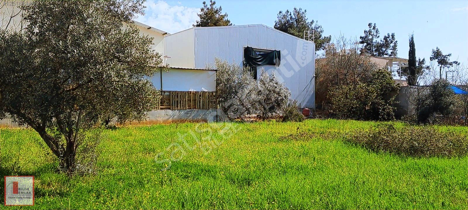 Aksu Çamköy'de yatırımlık tarla