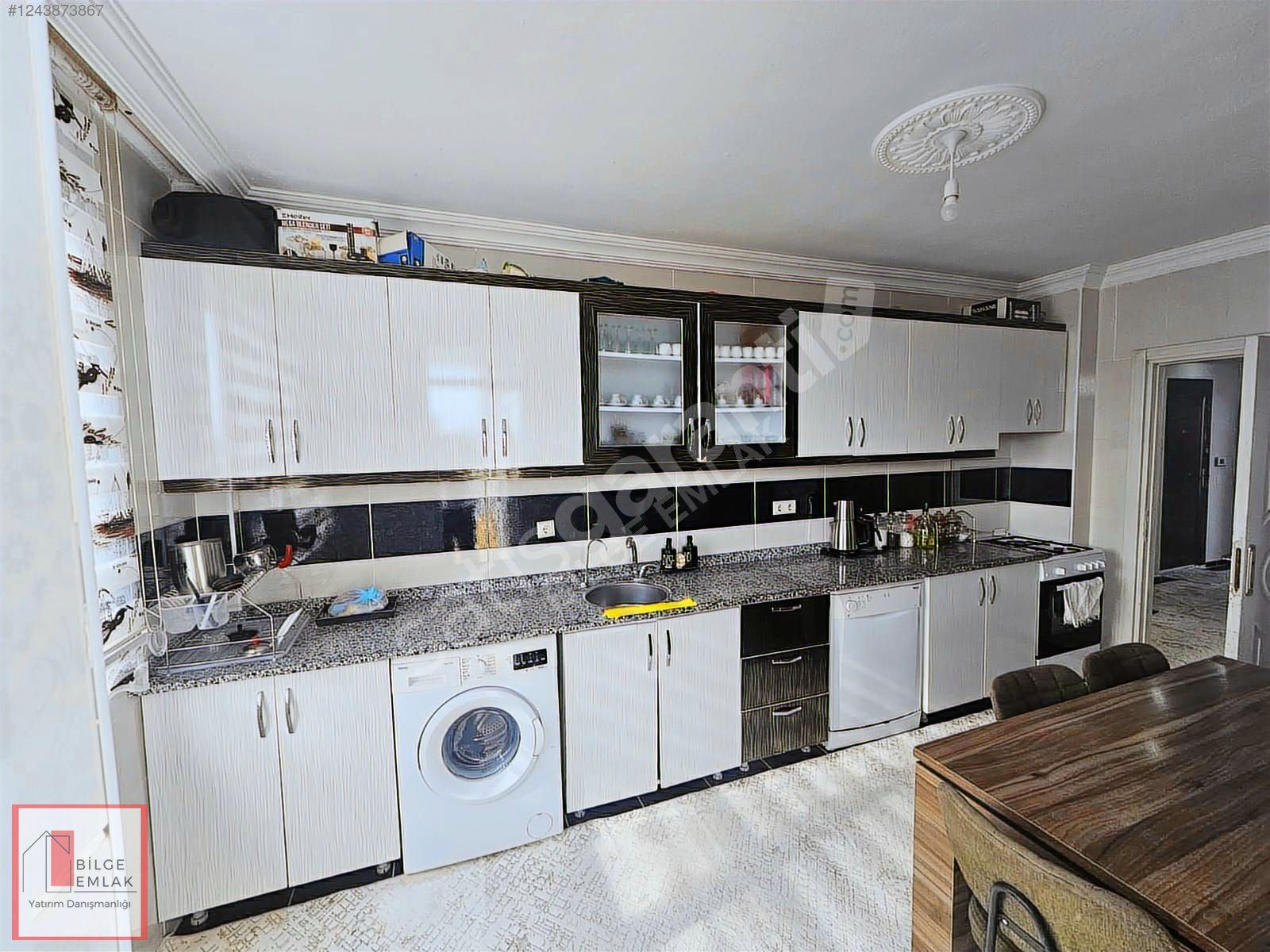 HABİBLER DE UYGUN FİYATA GENİŞ SATILIK 3+1 KATTA DAİRE