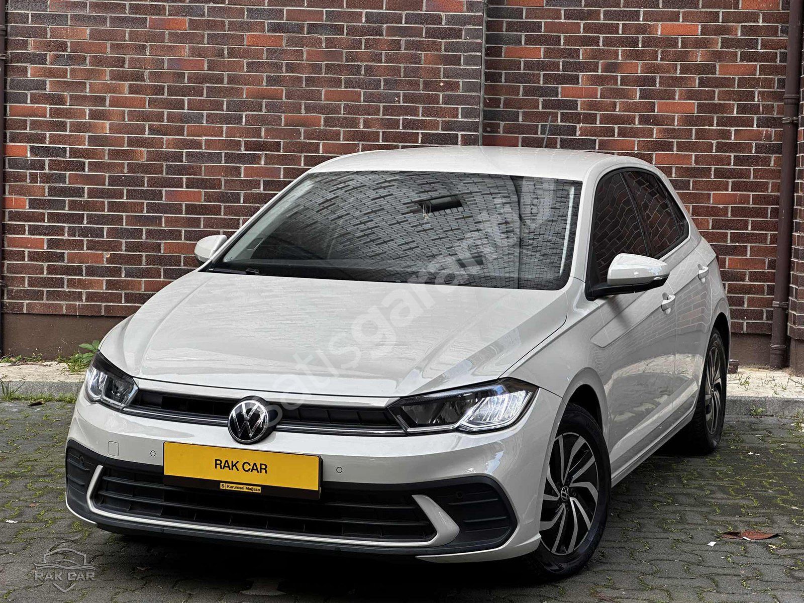 RAK CAR | DEĞİŞENSİZ BOYASIZ 2022 POLO 50.000KM