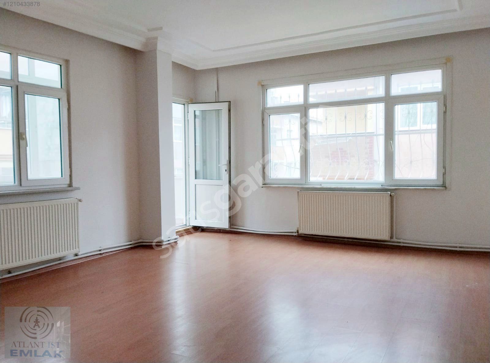KAYIŞDAĞI MERKEZ DÖRTYOL IŞIKLARDA 2+1 100M2 2.KAT BALKONLU