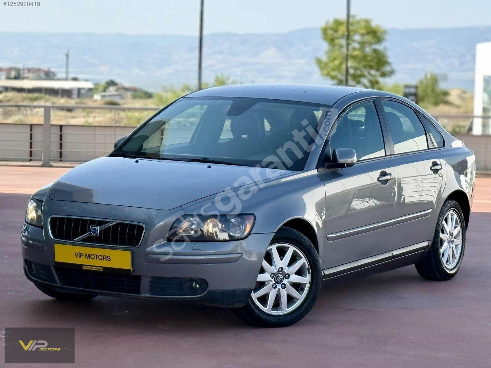 VİP MOTORS DAN DEĞİŞENSİZ MASRAFSIZ TERTEMİZ S40 K.K.12TAKSİT