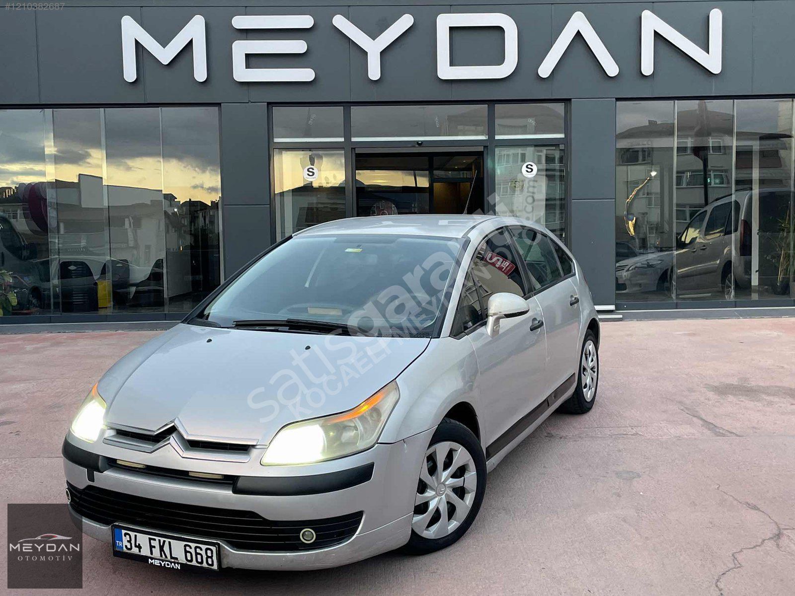 MEYDAN dan 2006 KREDİ KARTINA 12 TAKSİT İMKANI İLE CİTROEN C4