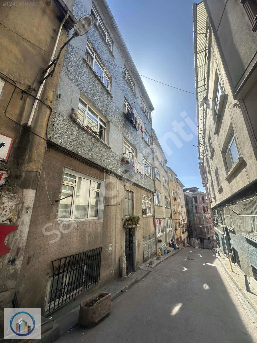 AYAZ EMLAK TAN BEYOĞLU KULAKSIZ'DA KİRALIK 1+1 60.M2 DAİRE