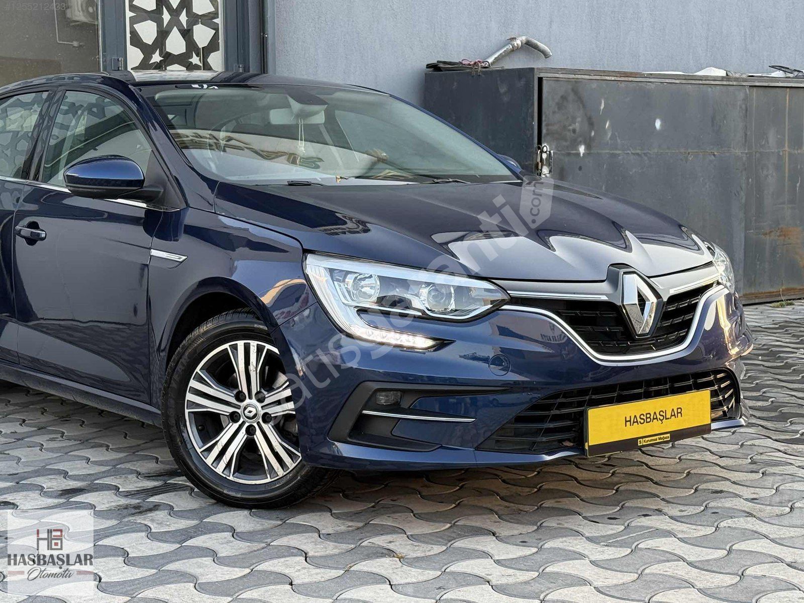 FIRSAT RENAULT MEGANE 1.3 TCE TOUCH EDC 2023 MODEL 20 BİN KM