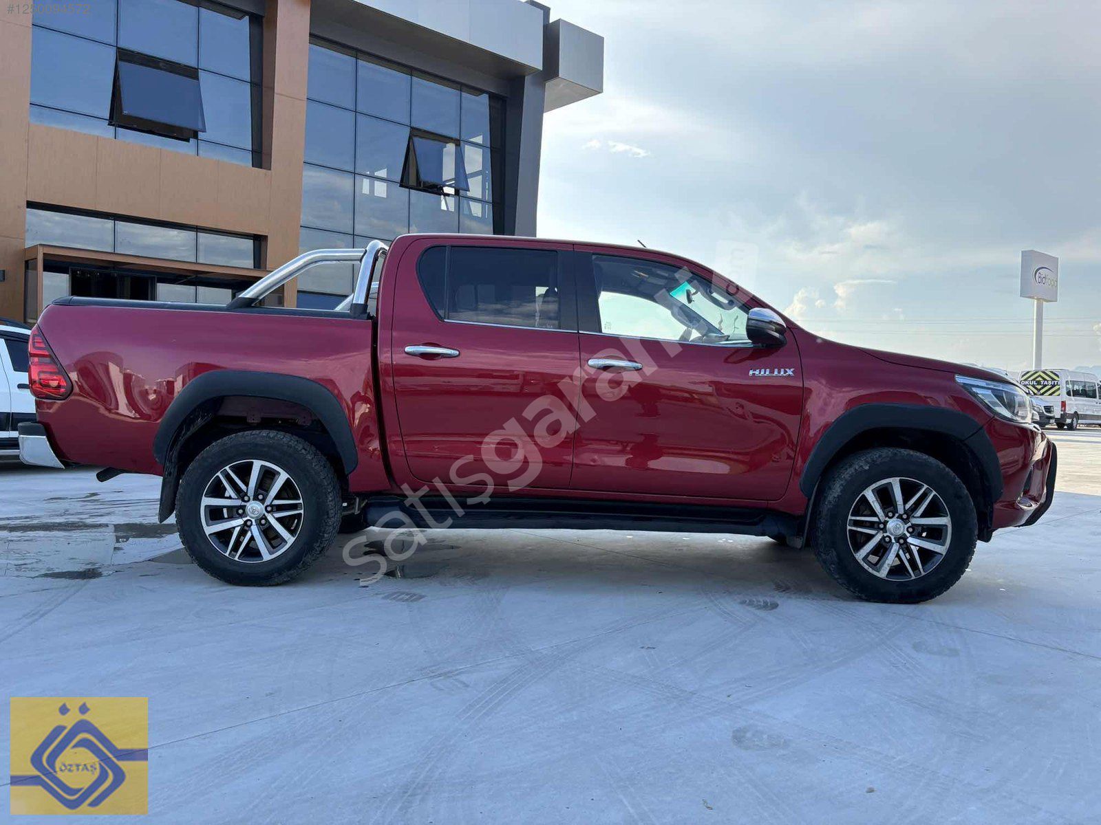 ÖZTAŞ OTOMOTİV den 2020 TOYOTA HİLLUX 4*4 OTOMATİK KIRMIZI