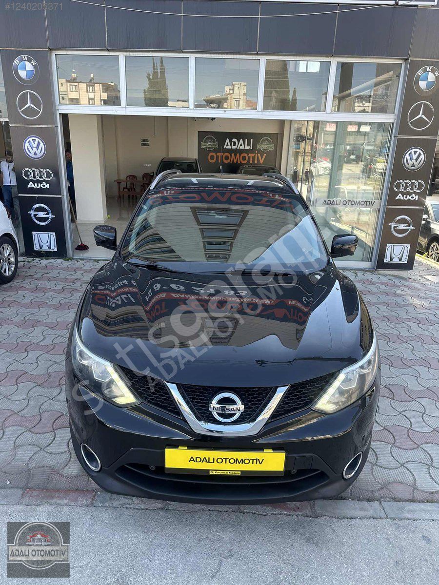 2017 NİSSAN QASHQAİ 1.6 DCİ PLATİNUM PREMİUM PACK HATASIZ BOYASZ