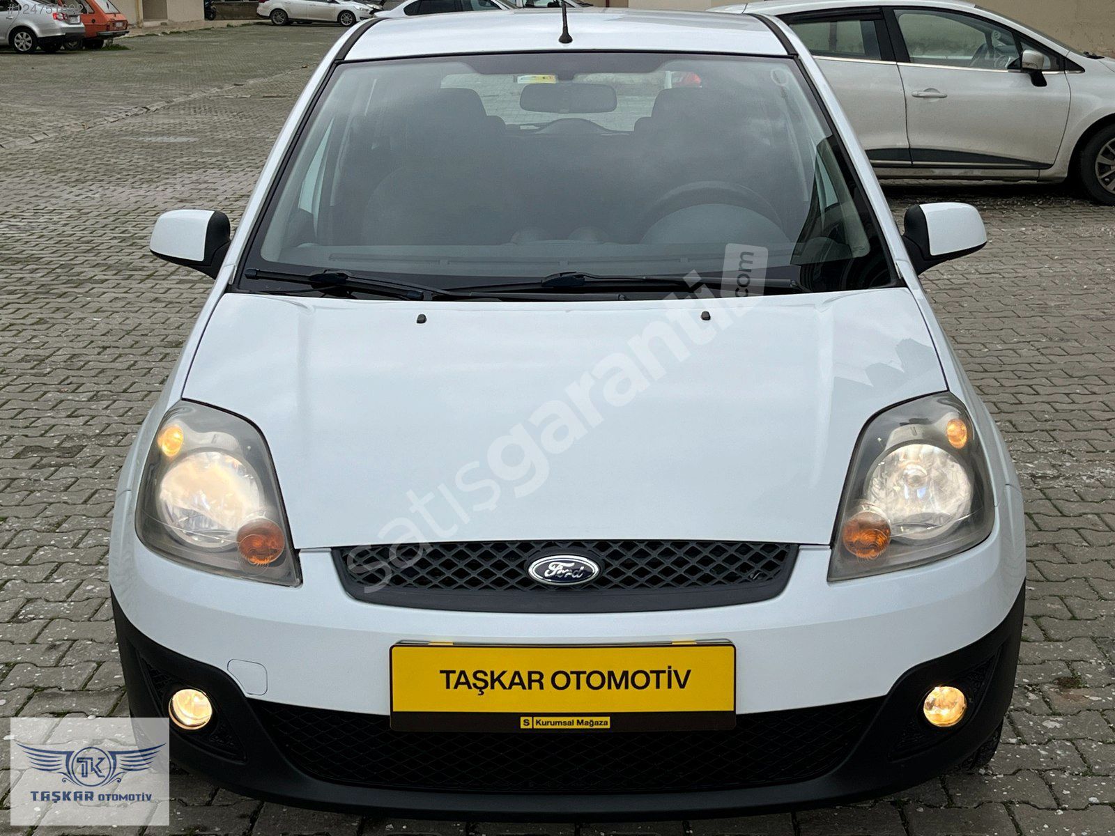 TAŞKAR OTOMOTİV'DEN 2008 FORD FİESTA 1.4 TDCİ YENİ VİZELİ