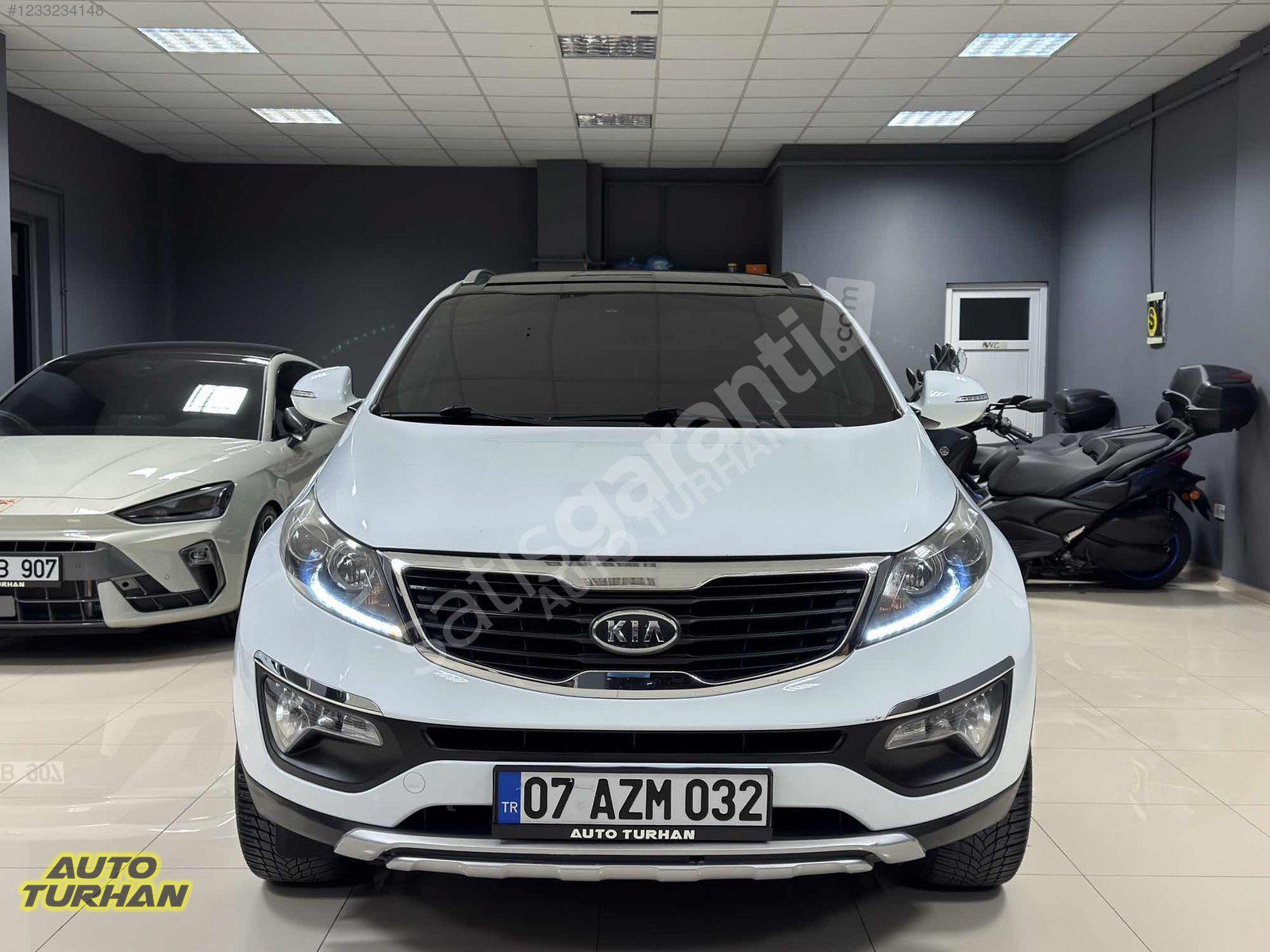 2011 - CAM TAVAN - 208.000 KM - 1 DEĞİŞEN 1 BOYA - BEYAZ SPORTAG