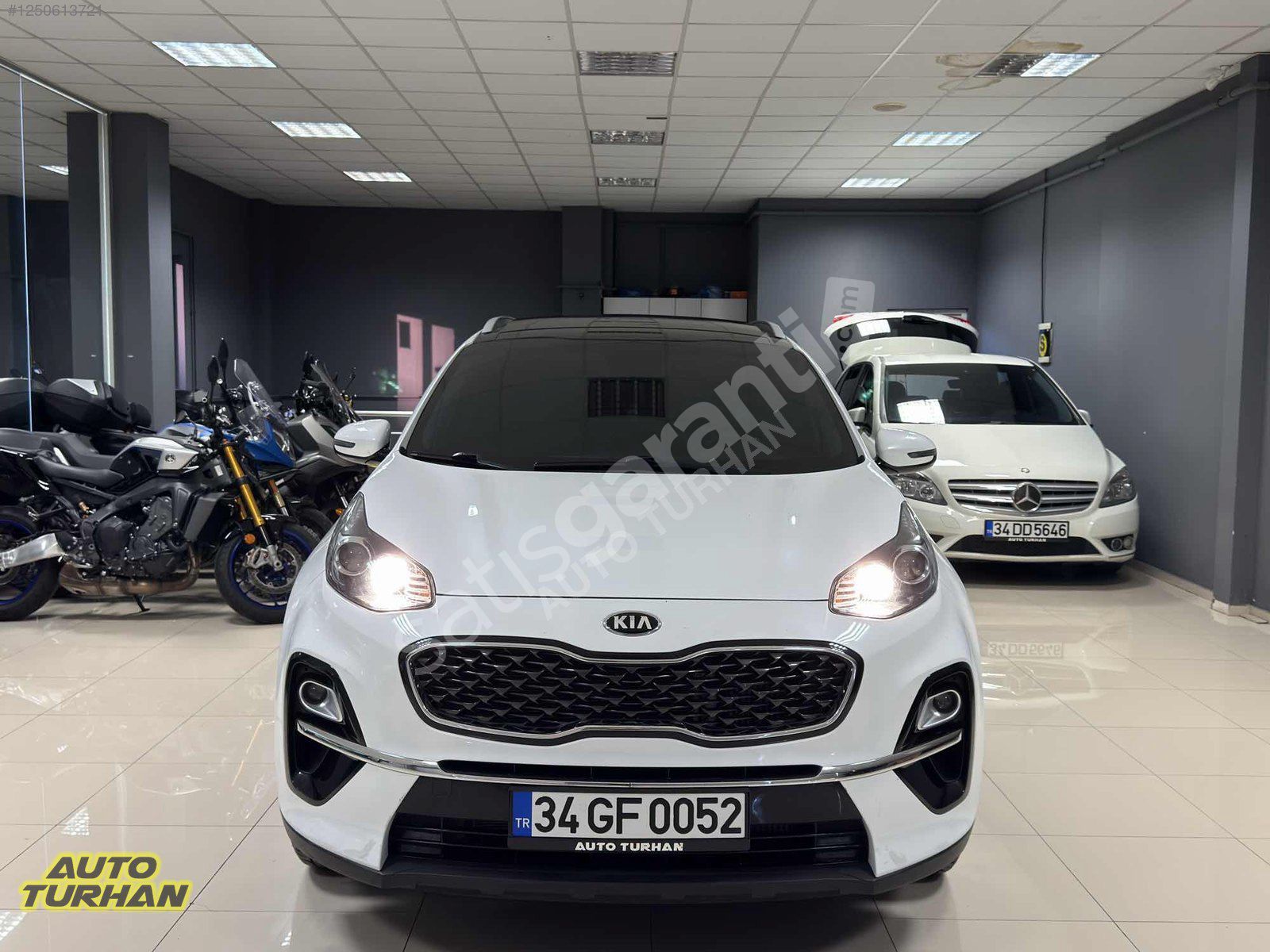 2019 - BOYASIZ - 122.000 KM - 4x4 - BEYAZ - CAM TAVAN - HATASIZ
