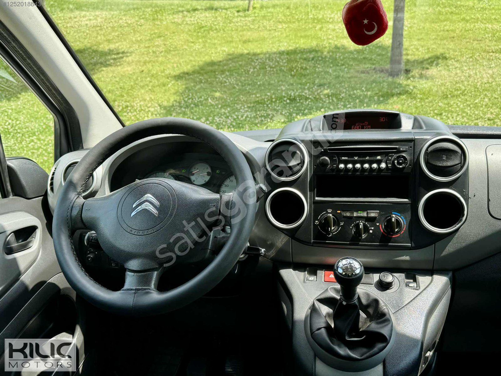 KILIÇ MOTORS DAN 2015 MOD BERLİNGO KREDİ-KARTA 12 TAKSİT
