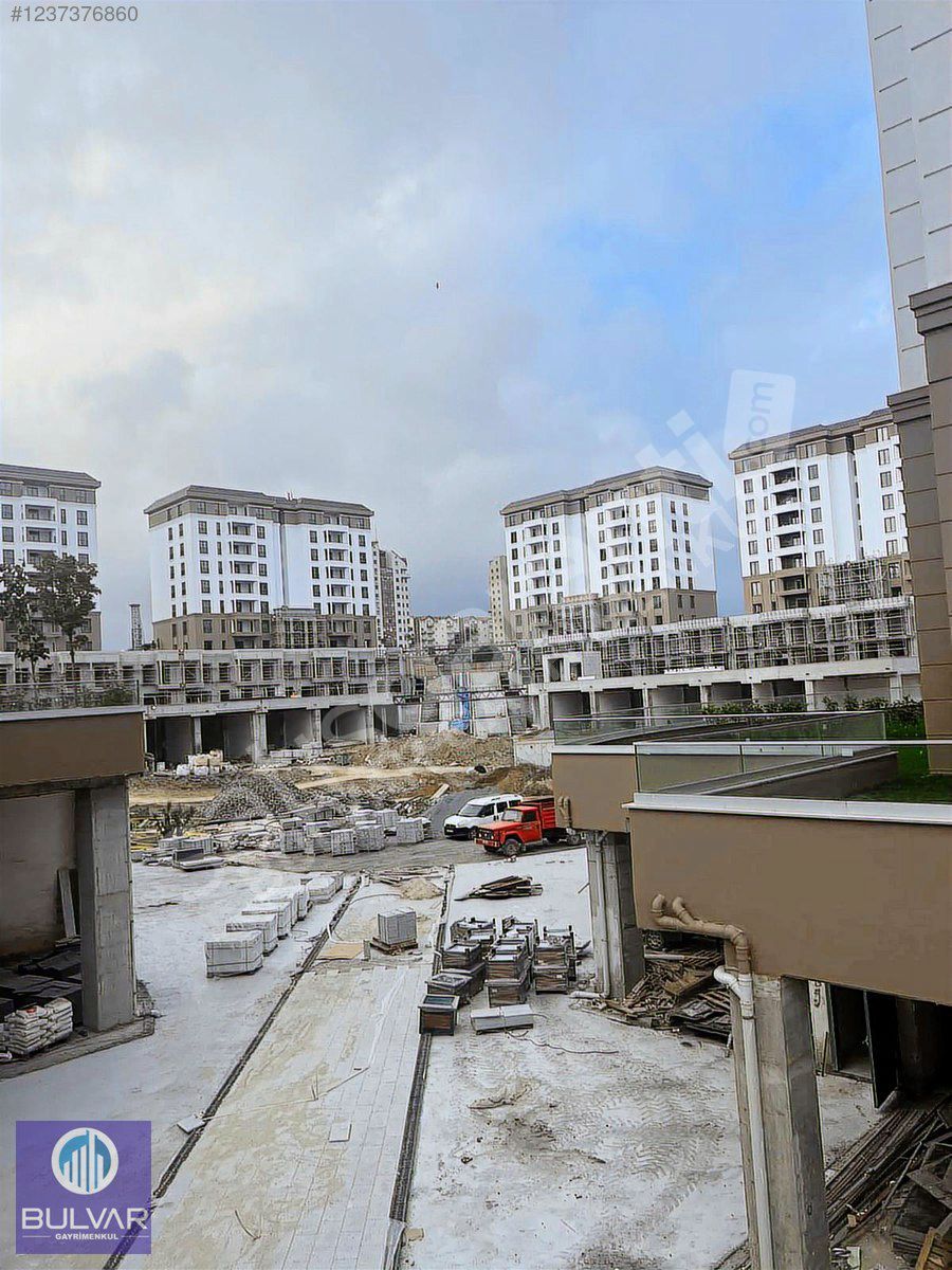 MEYDAN BAŞAKŞEHİR ARAKAT EFSANE CEPHE SATILIK 5+1 DAİRE