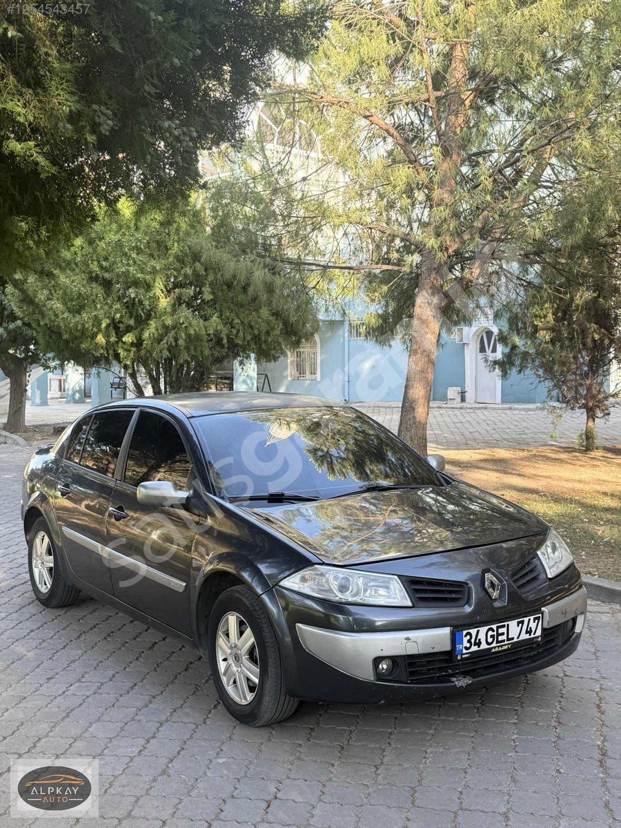 MAKAM PERDELİ AİLE ARACI MEGANE II