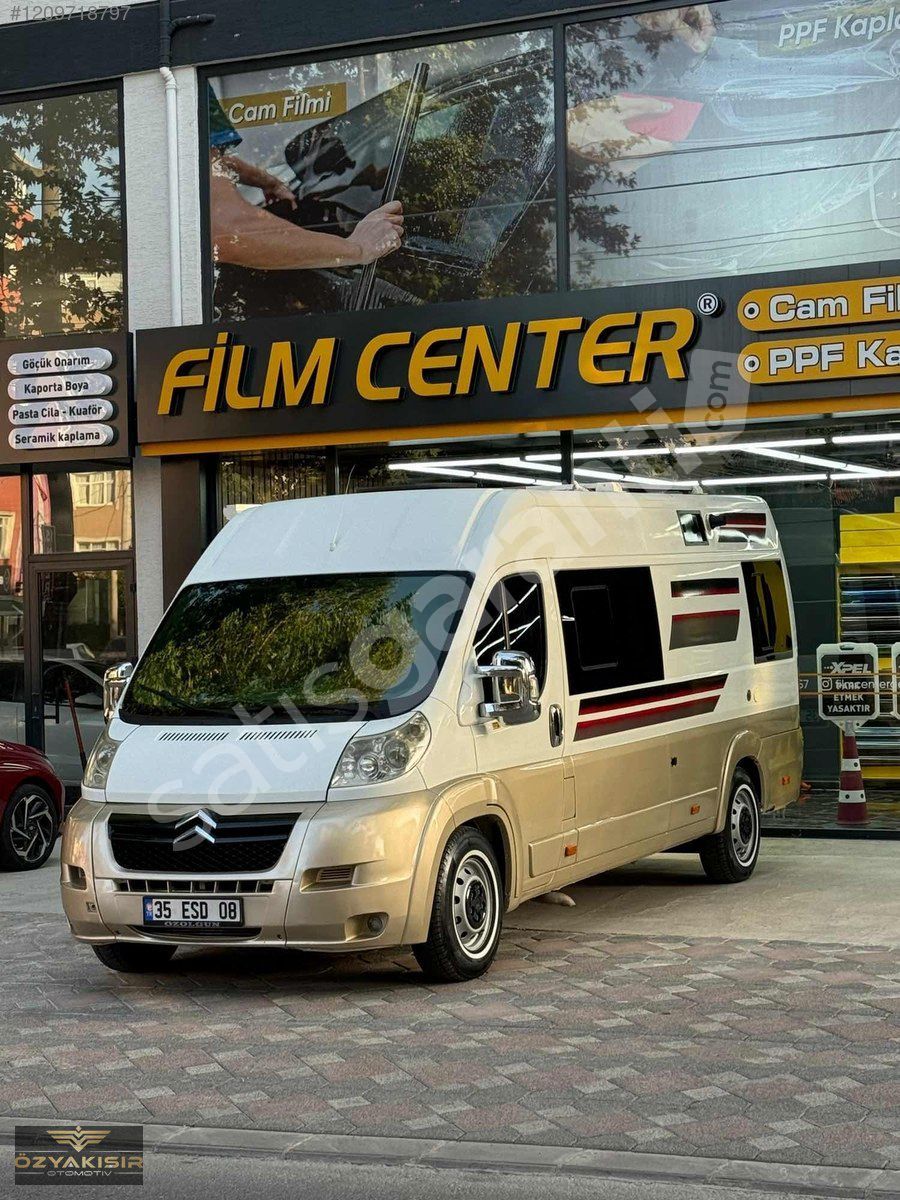 ÖZYAKIŞIR OTODAN OTOMOBİL TAKASLI LÜKS KARAVAN