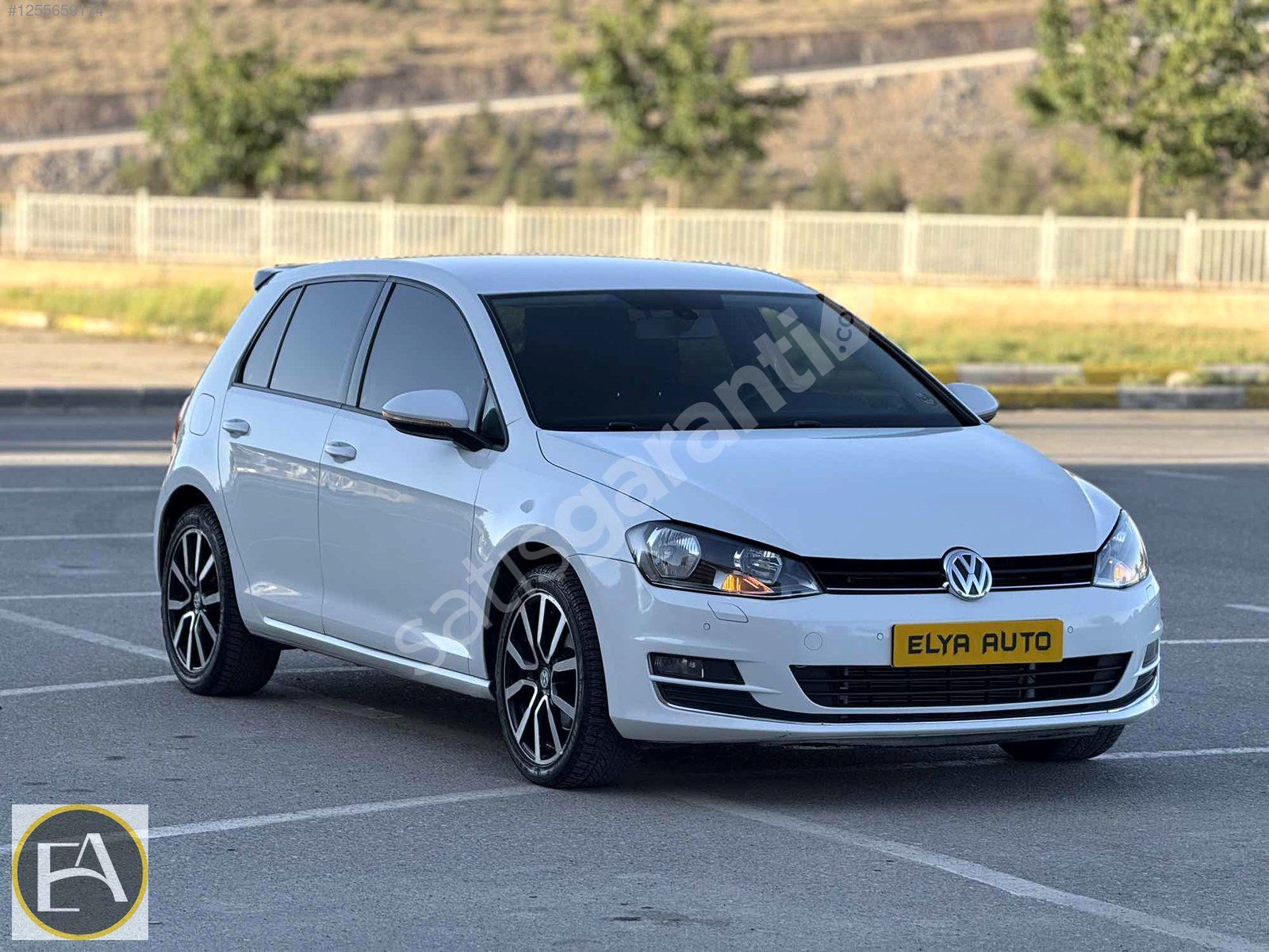 ELYA AUTO'dan 2015 1.6TDi BLUEMOTiON DSG COMFORT VW GOLF 7