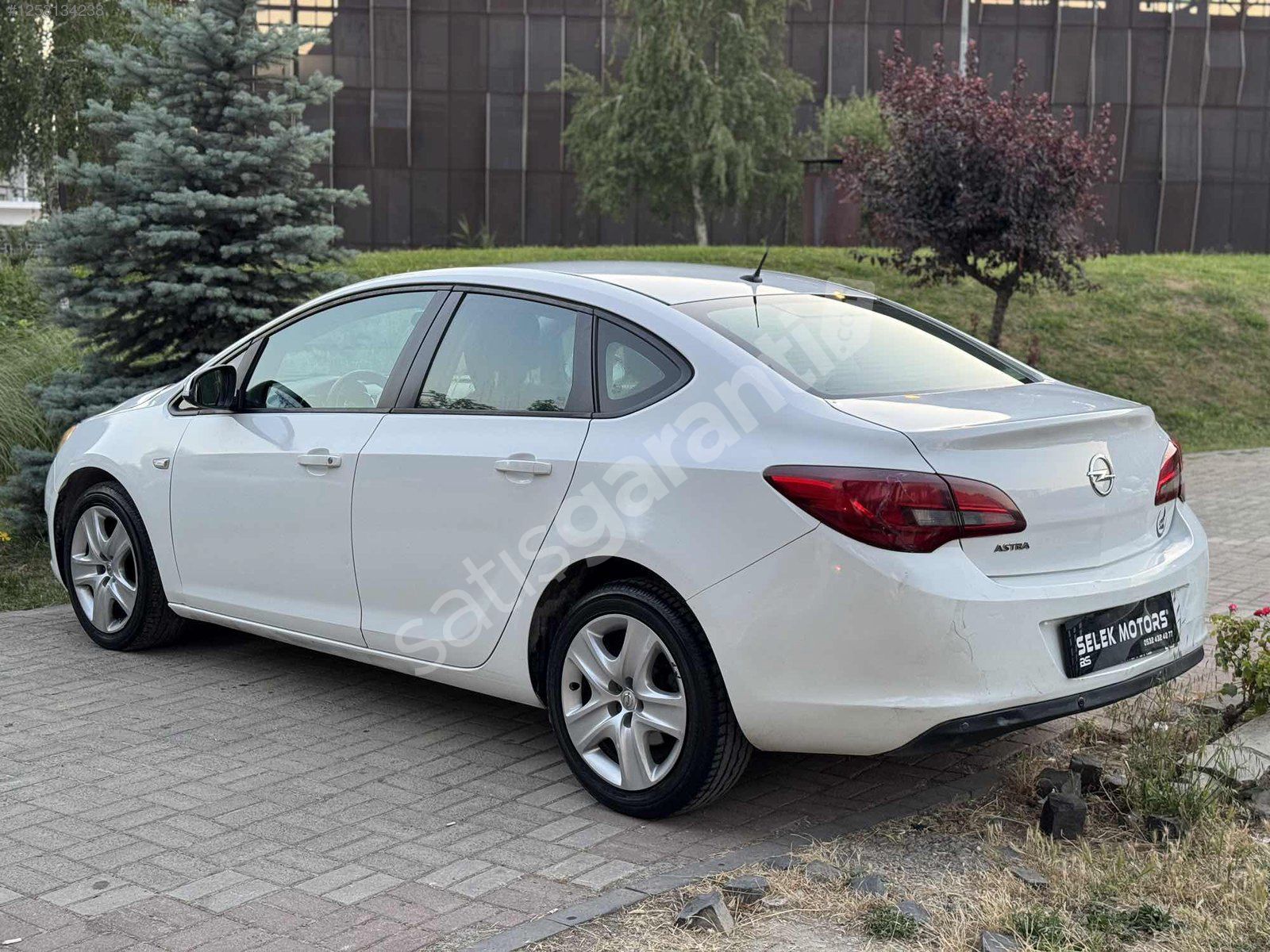 SELEK MOTORS,dan OPEL ASTRA 1.6 LPG Lİ FIRSAT ARAÇ