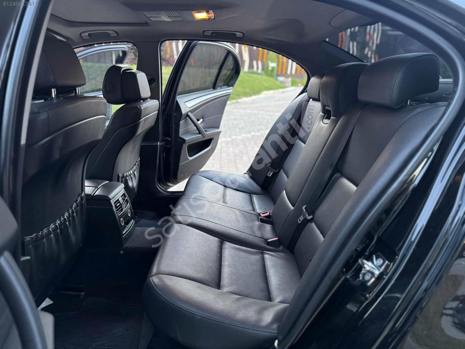 SELEK MOTORS BMW 520d 177 HP M SPORT DEGİŞENSİZ FIRSAT ARAÇ