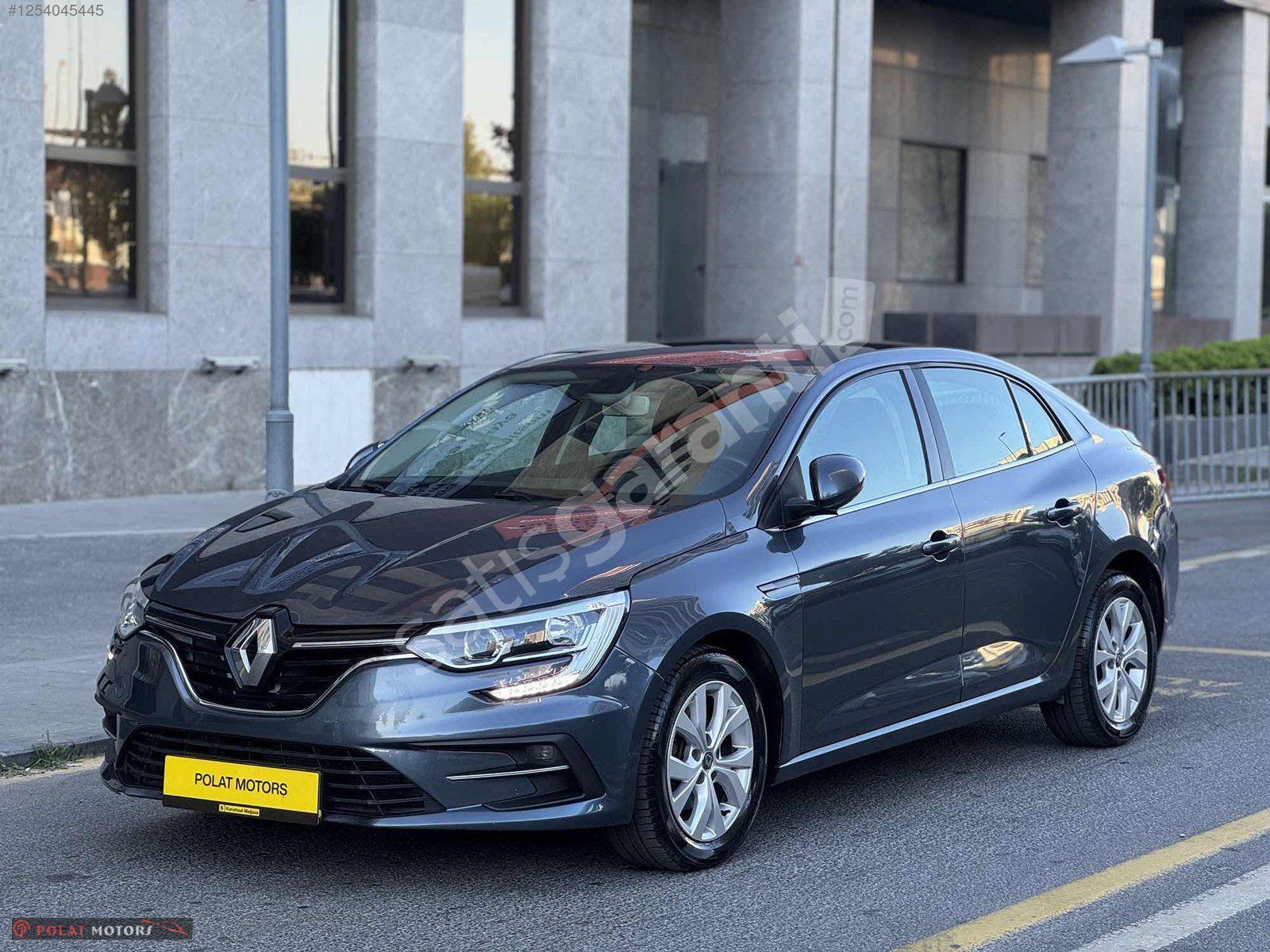 2021 MEGAN 1.3Tce TOUCH OTOMATİK HATASIZ BOYASIZ SERVİS BAKIMLI