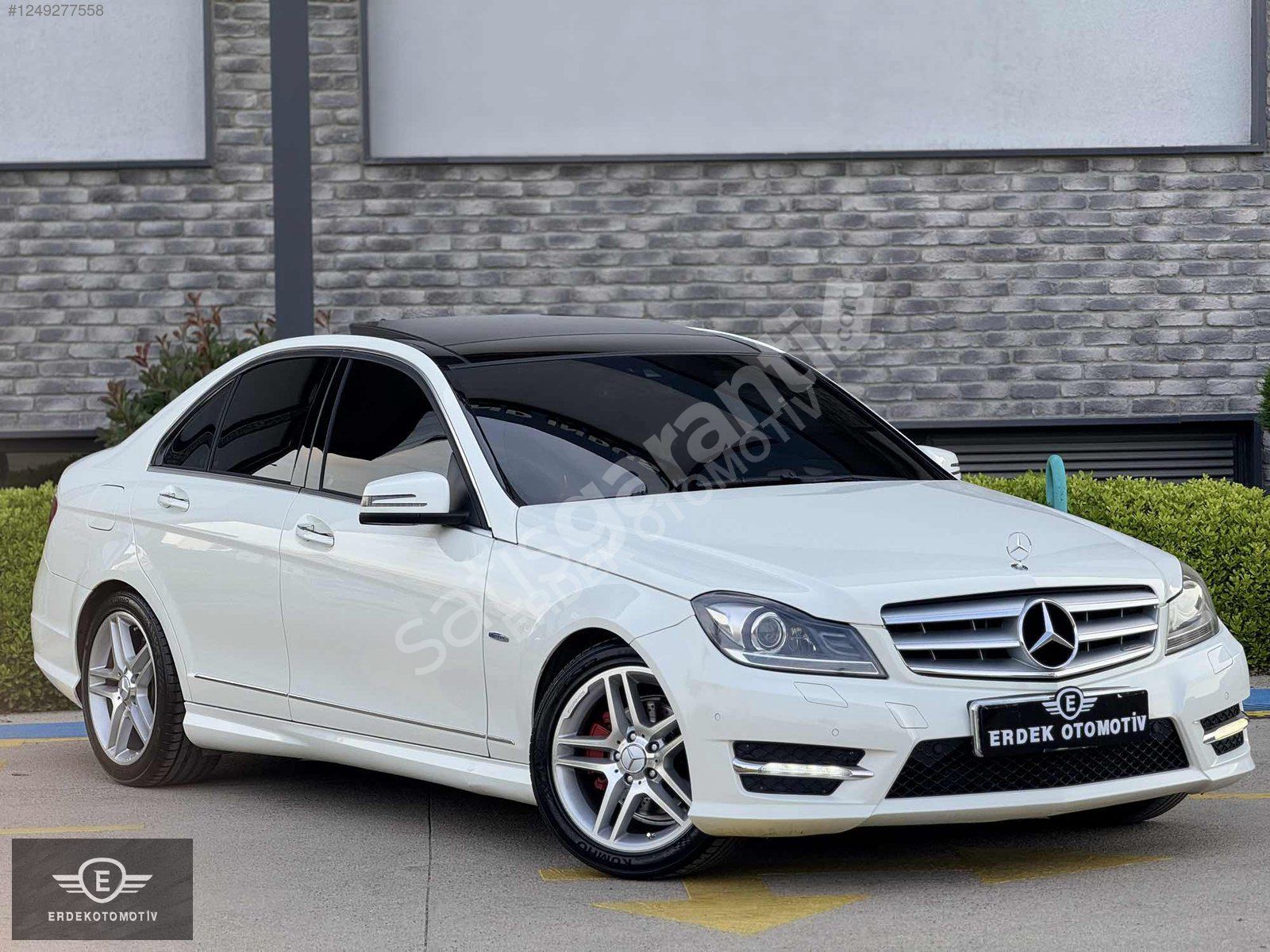 217.000 KM de 2012 C 180 KOMP.Blue EFFICIENCY AMG