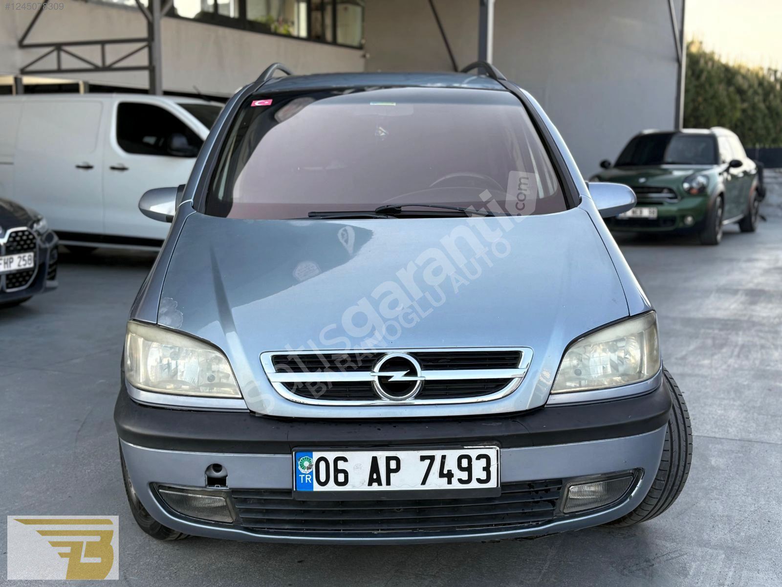 7 KOLTUKLU OTOMATİK AİLE OTOMOBİLİ !