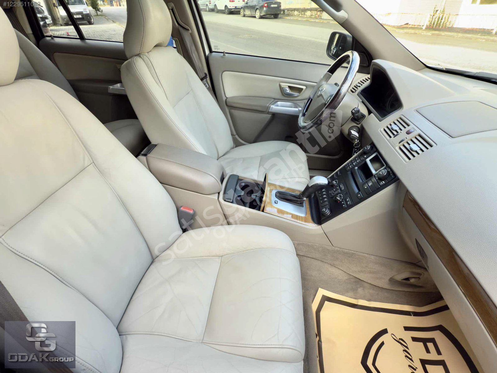 VOLVO XC90 V6 İLK SHİBİNDEN EMSALSİZ TEMİZLİKTE 4*4 TAKAS OLUR